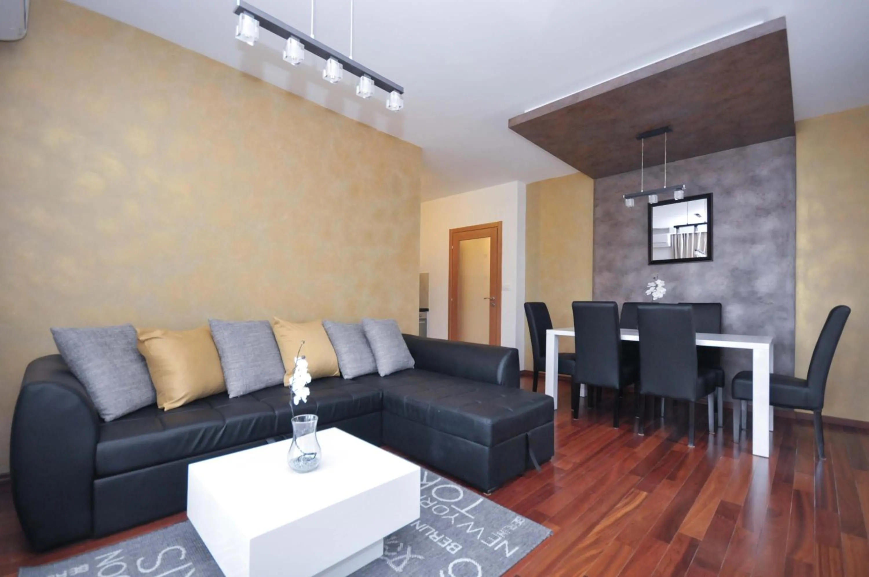 Seaside Apartments Petrovac
