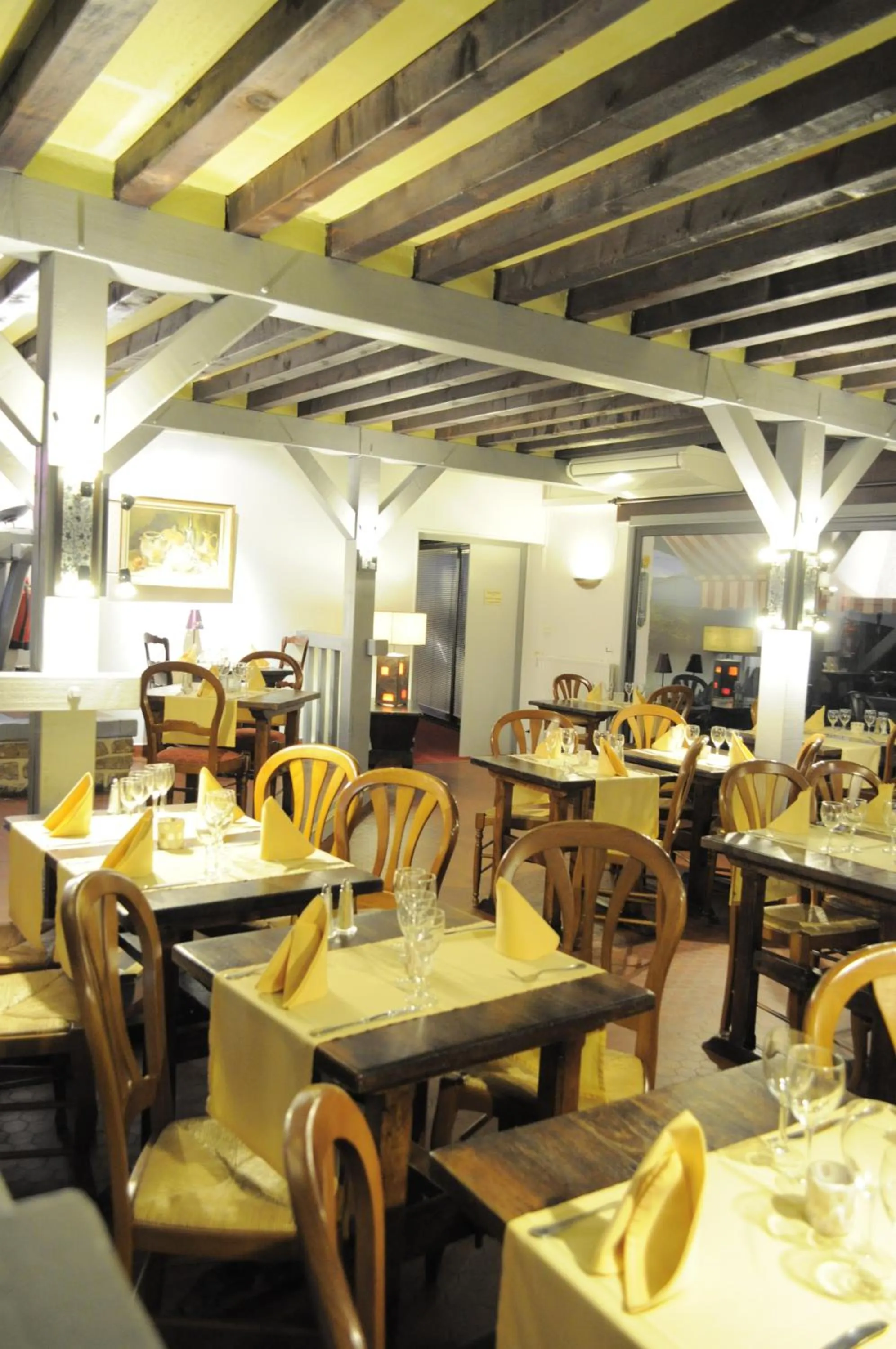 Restaurant/places to eat in Logis Le Relais De Pouilly