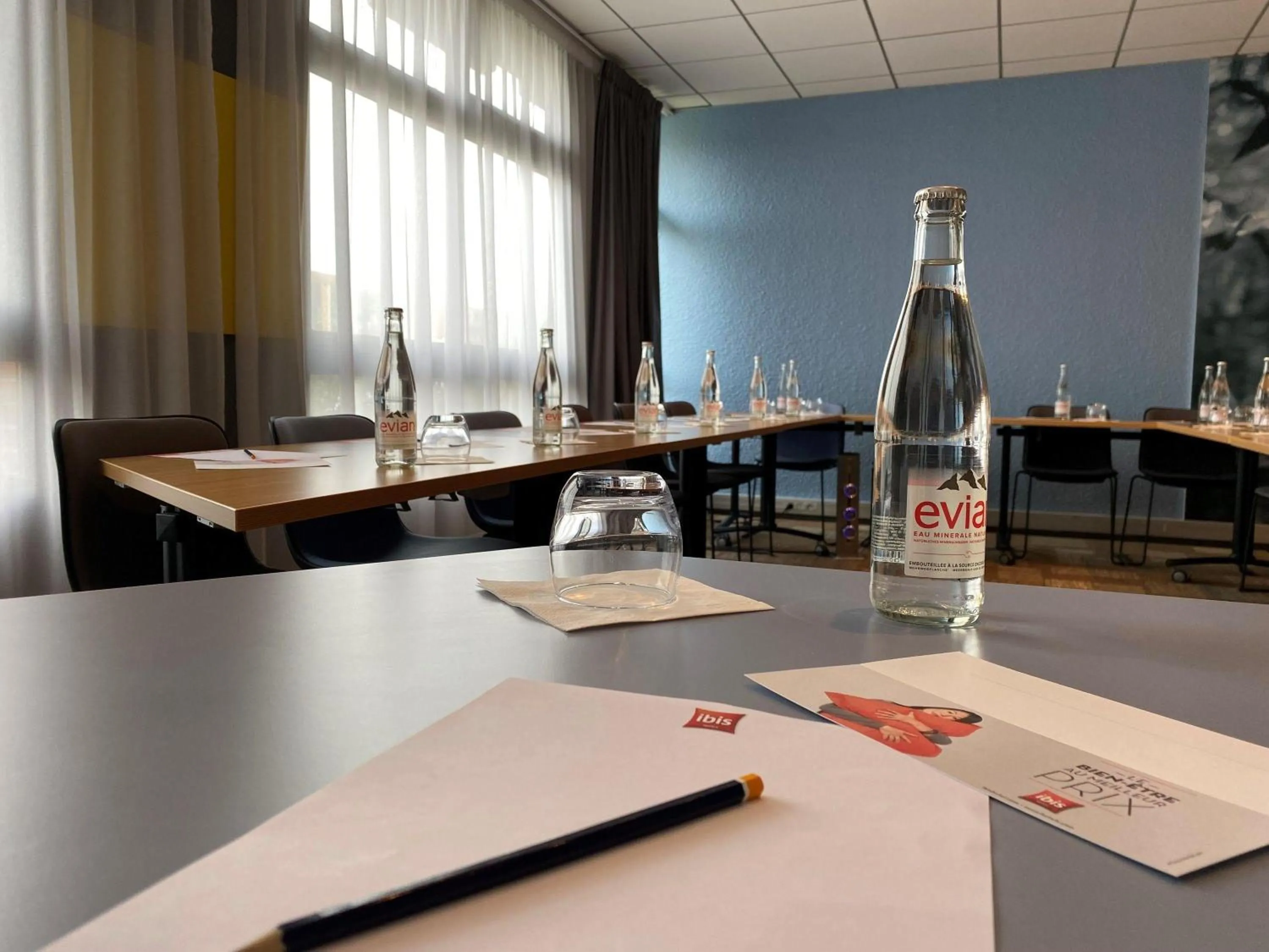 Meeting/conference room in Ibis Évry-Courcouronnes
