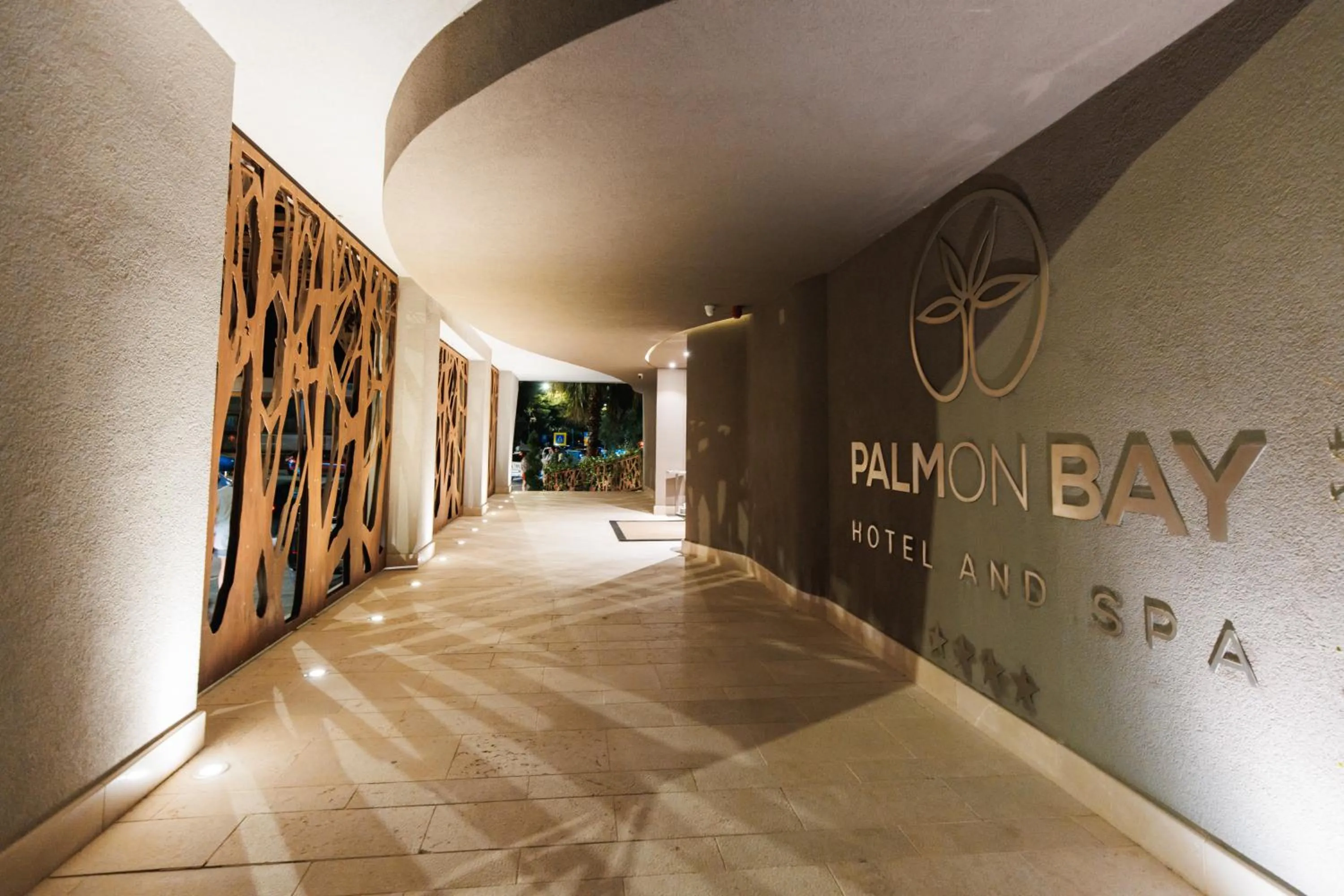 Facade/entrance in Palmon Bay Hotel & Spa