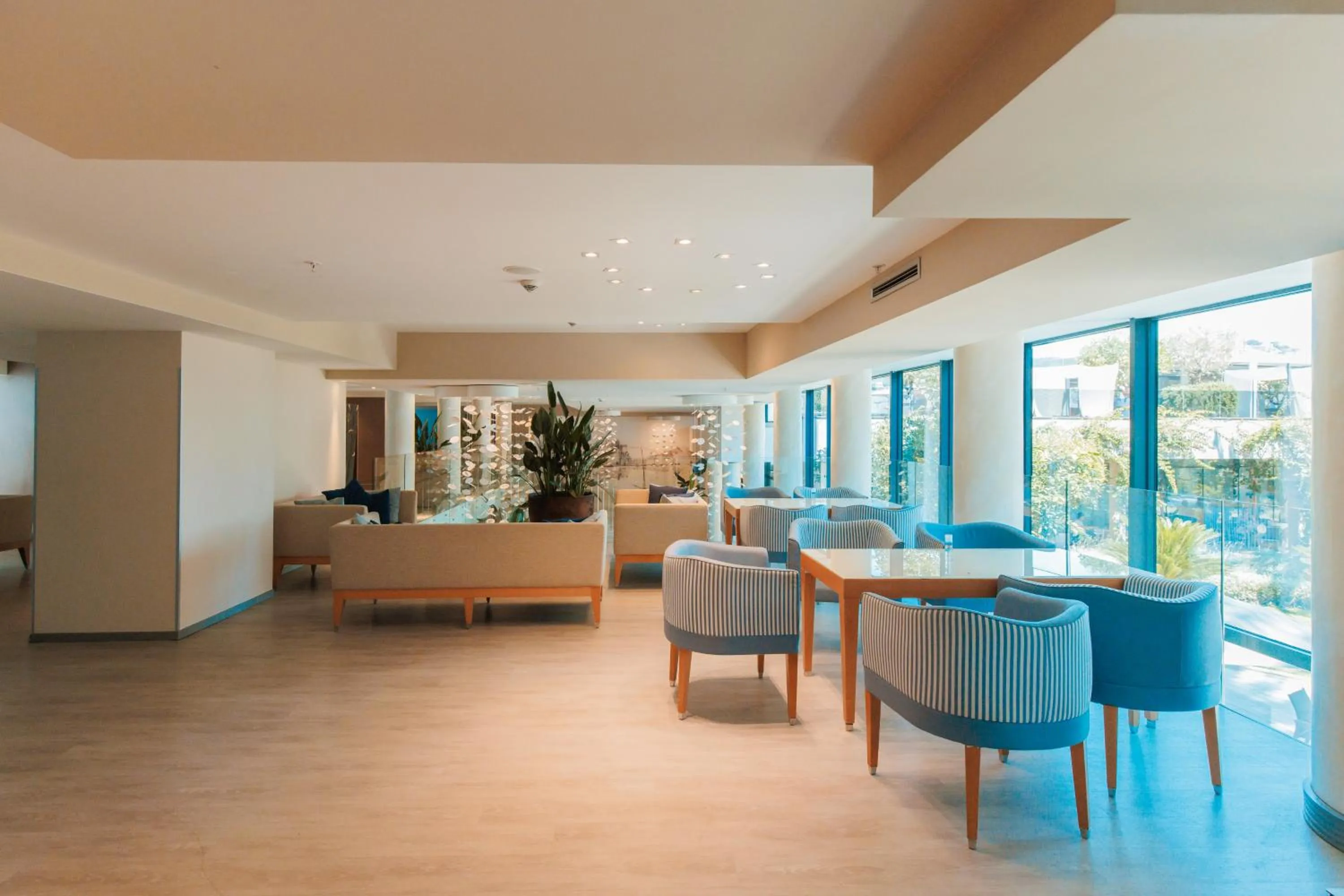 Lounge or bar in Palmon Bay Hotel & Spa