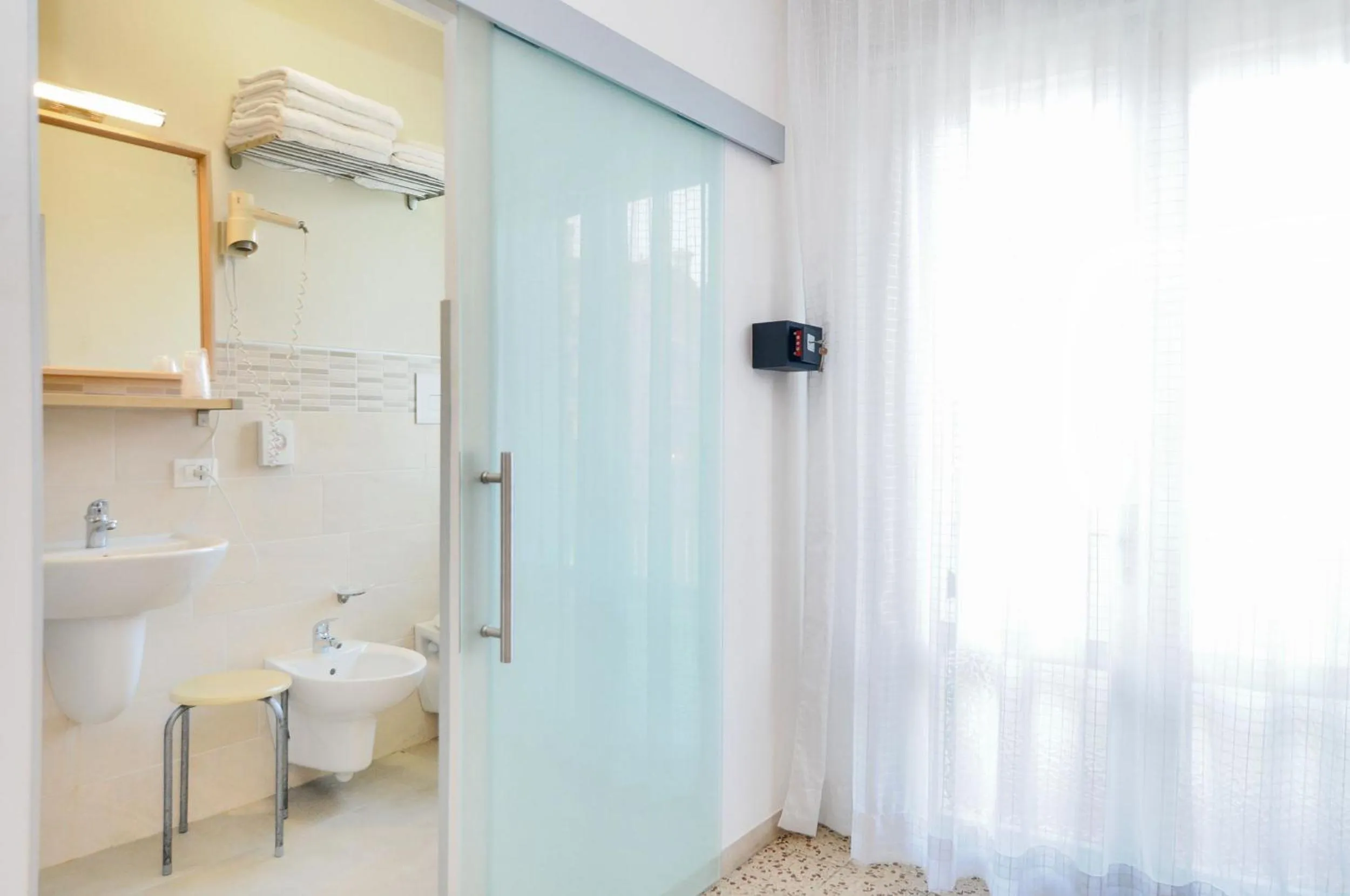 Bathroom in Hotel Itta