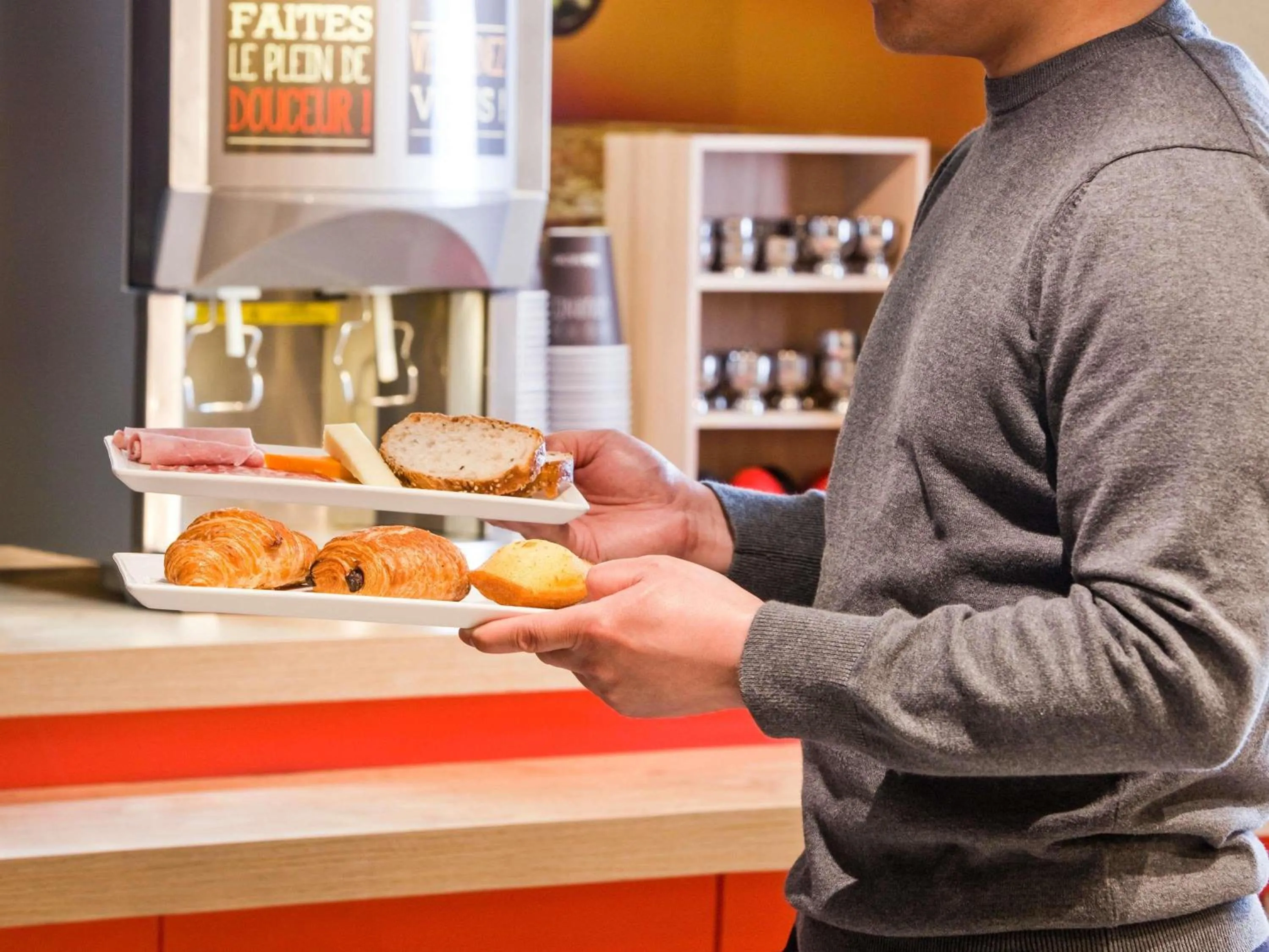 Breakfast in ibis Maine Montparnasse