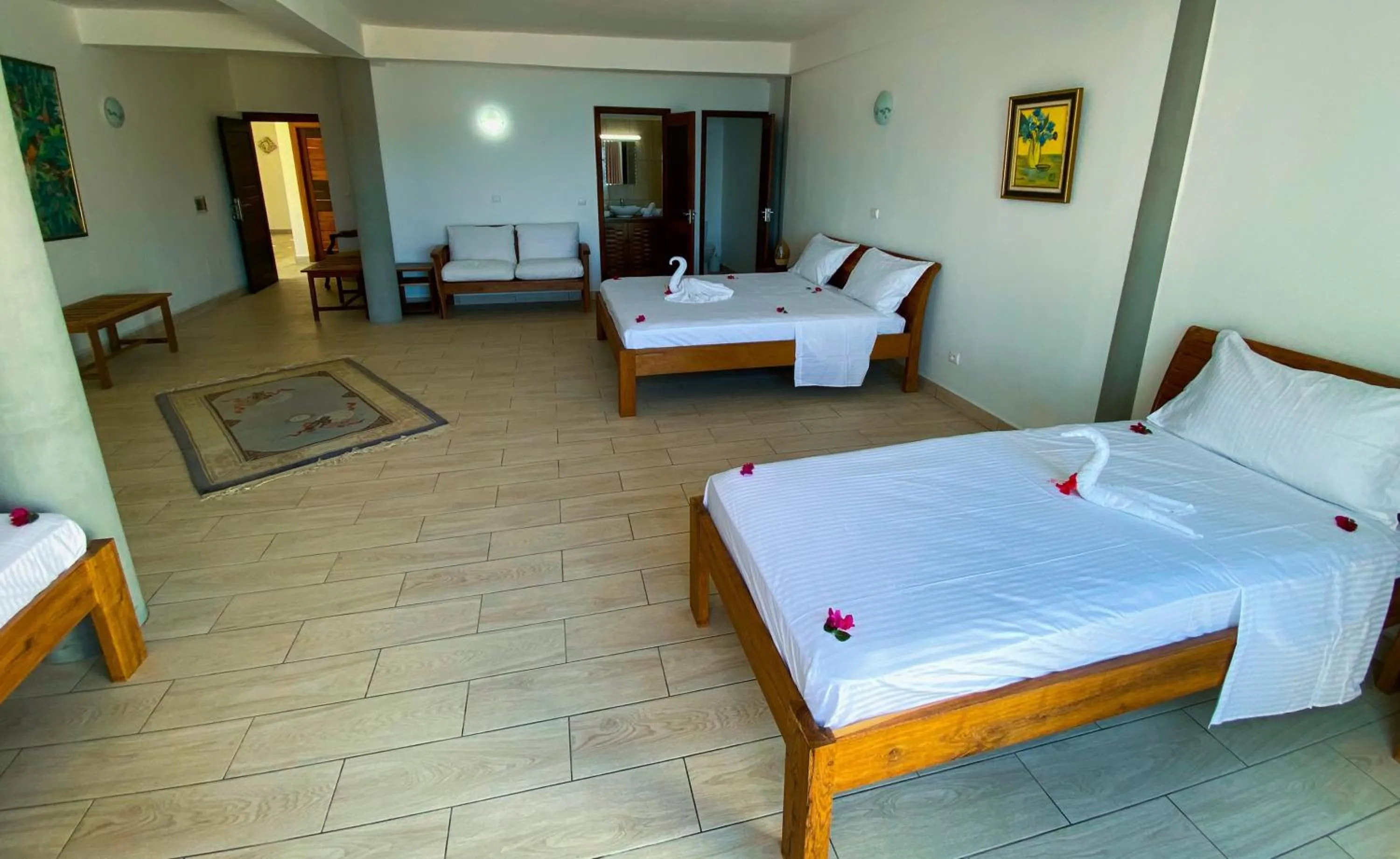 Photo of the whole room, Bed in Orangea Beach Resort