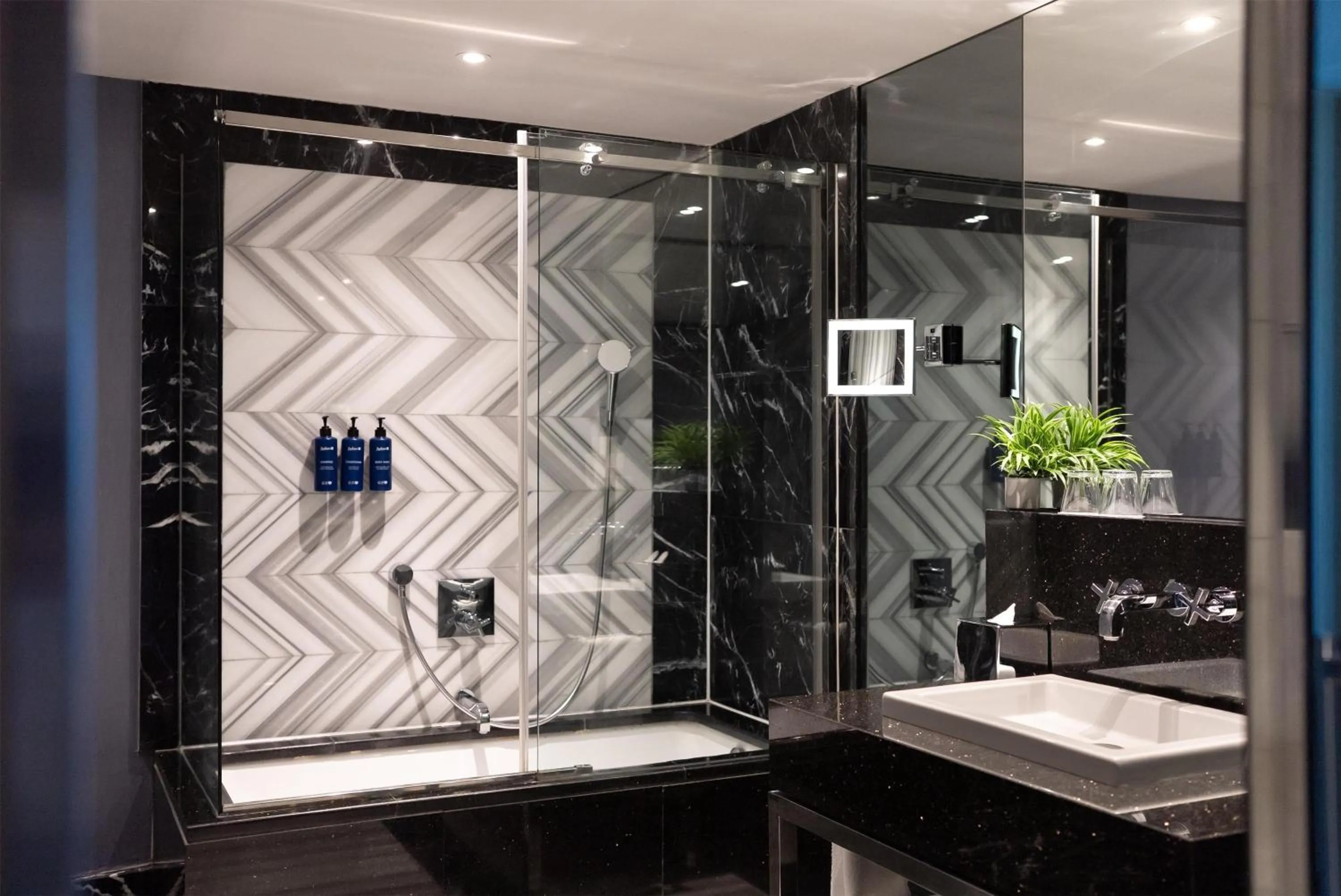 Bathroom in Radisson Blu Hotel Istanbul Pera