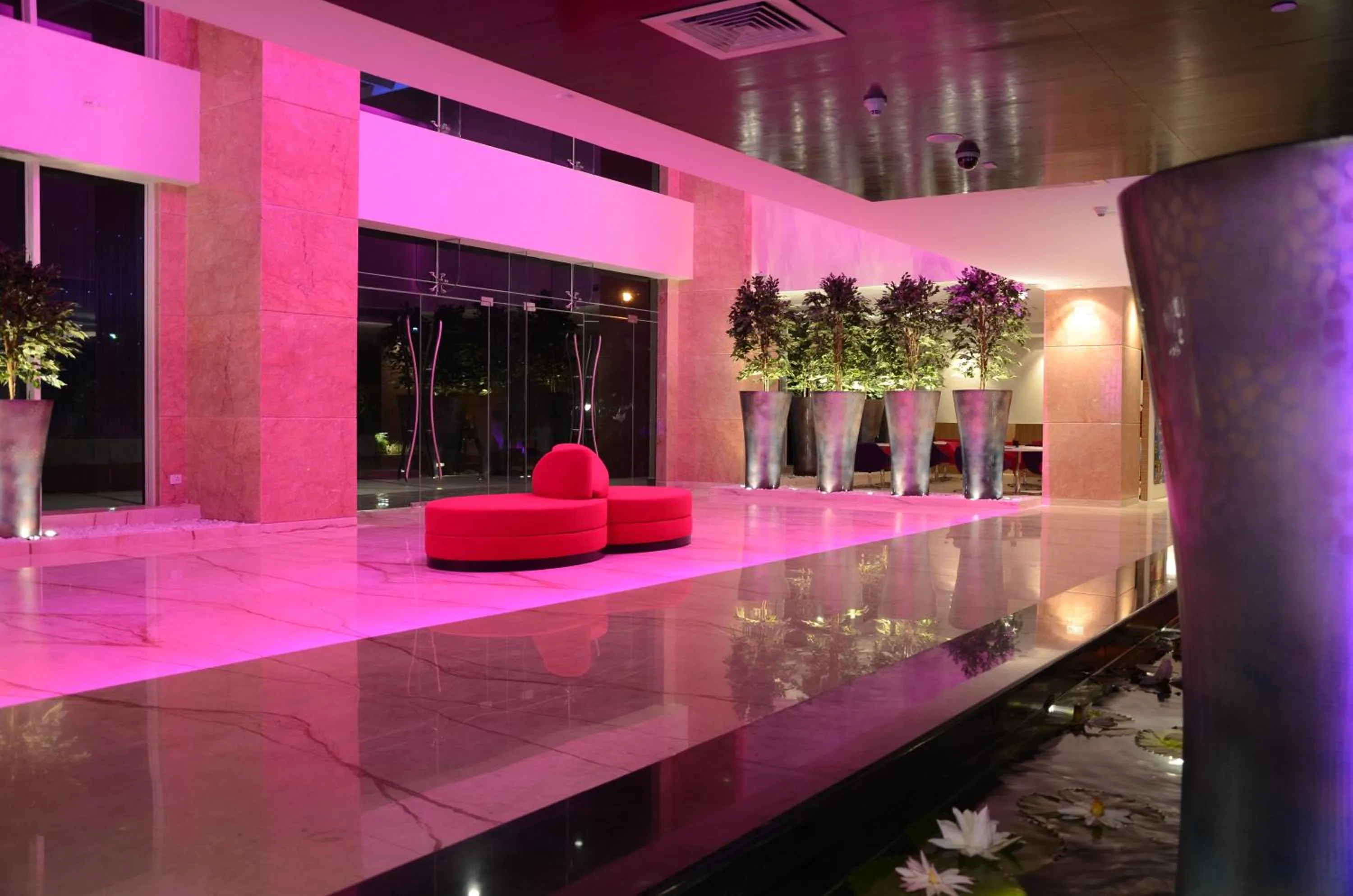 Lobby or reception in E Hotel
