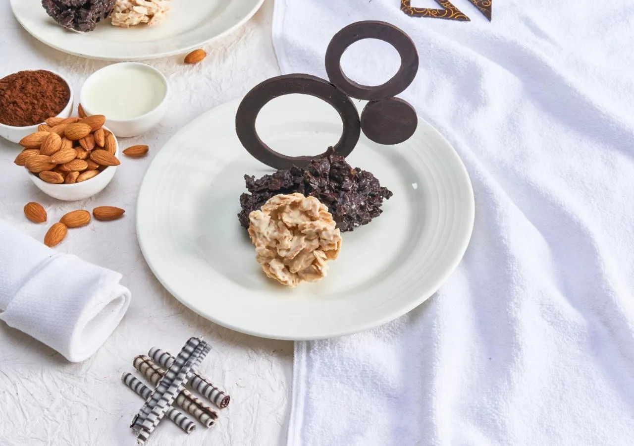 Food and drinks in E Hotel