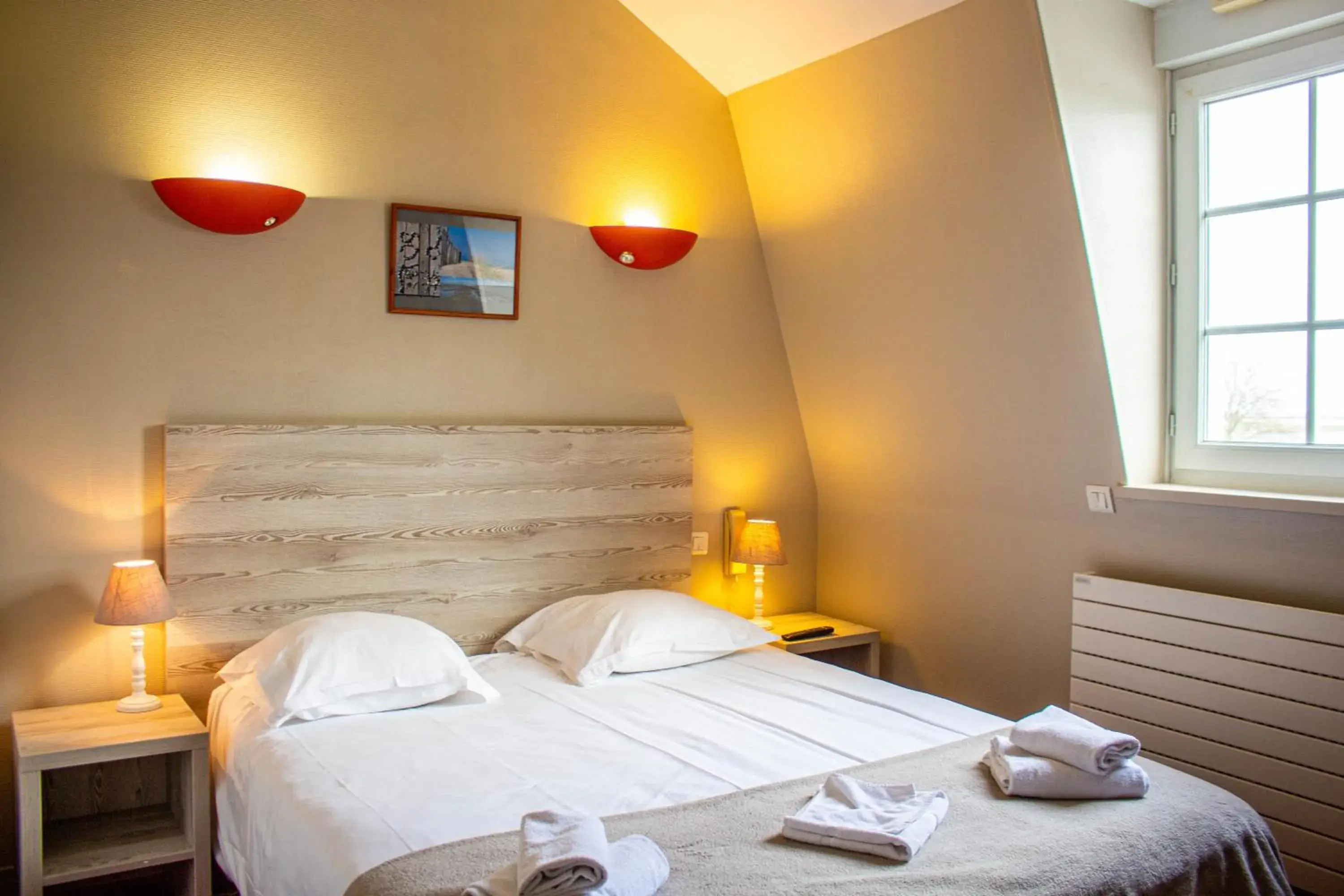 Superior Double Room - single occupancy in Hotel du Port et des Bains Superior Double Room - single occupancy in Hotel du Port et des Bains