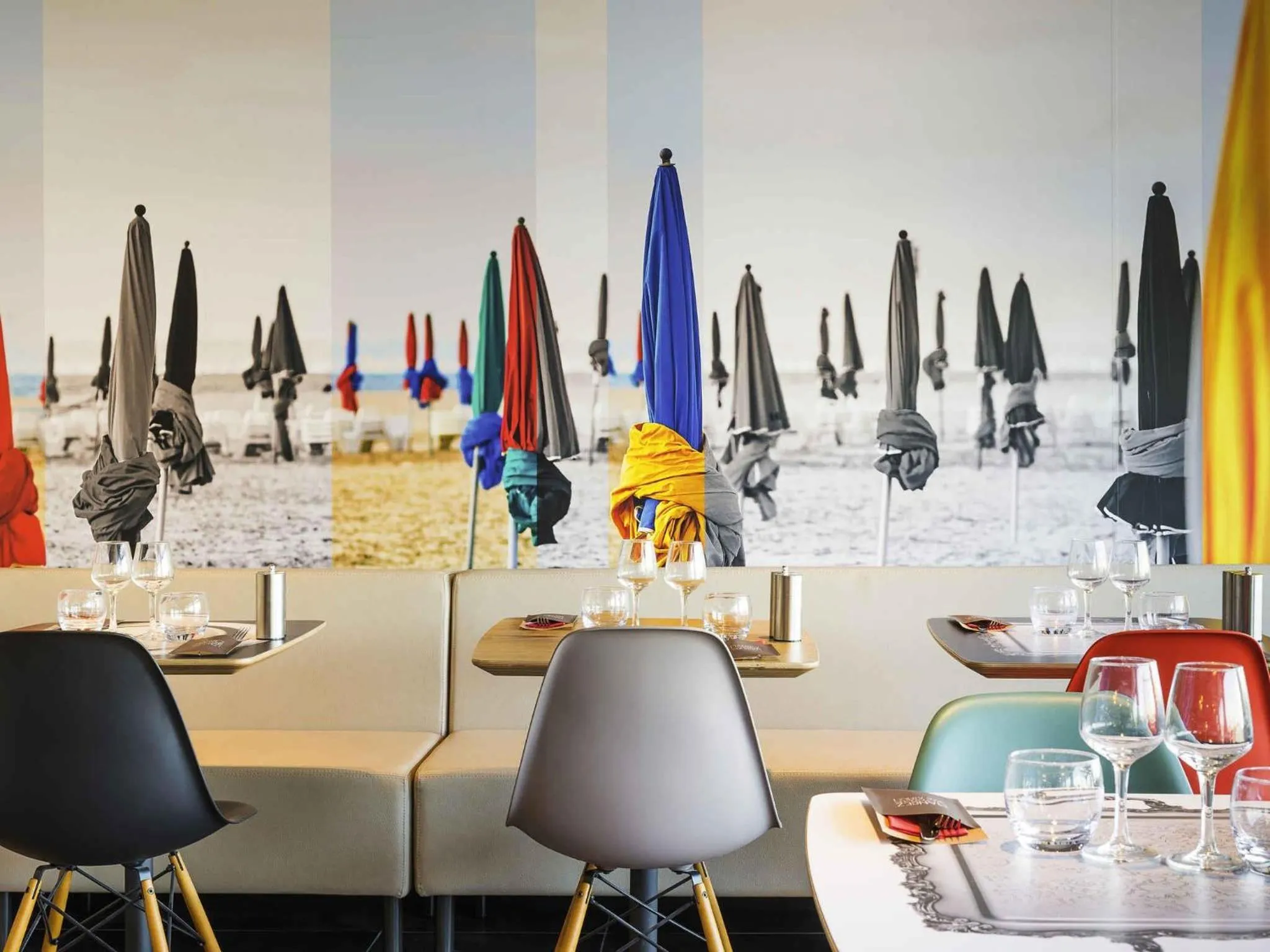 Restaurant/places to eat in ibis Deauville Centre