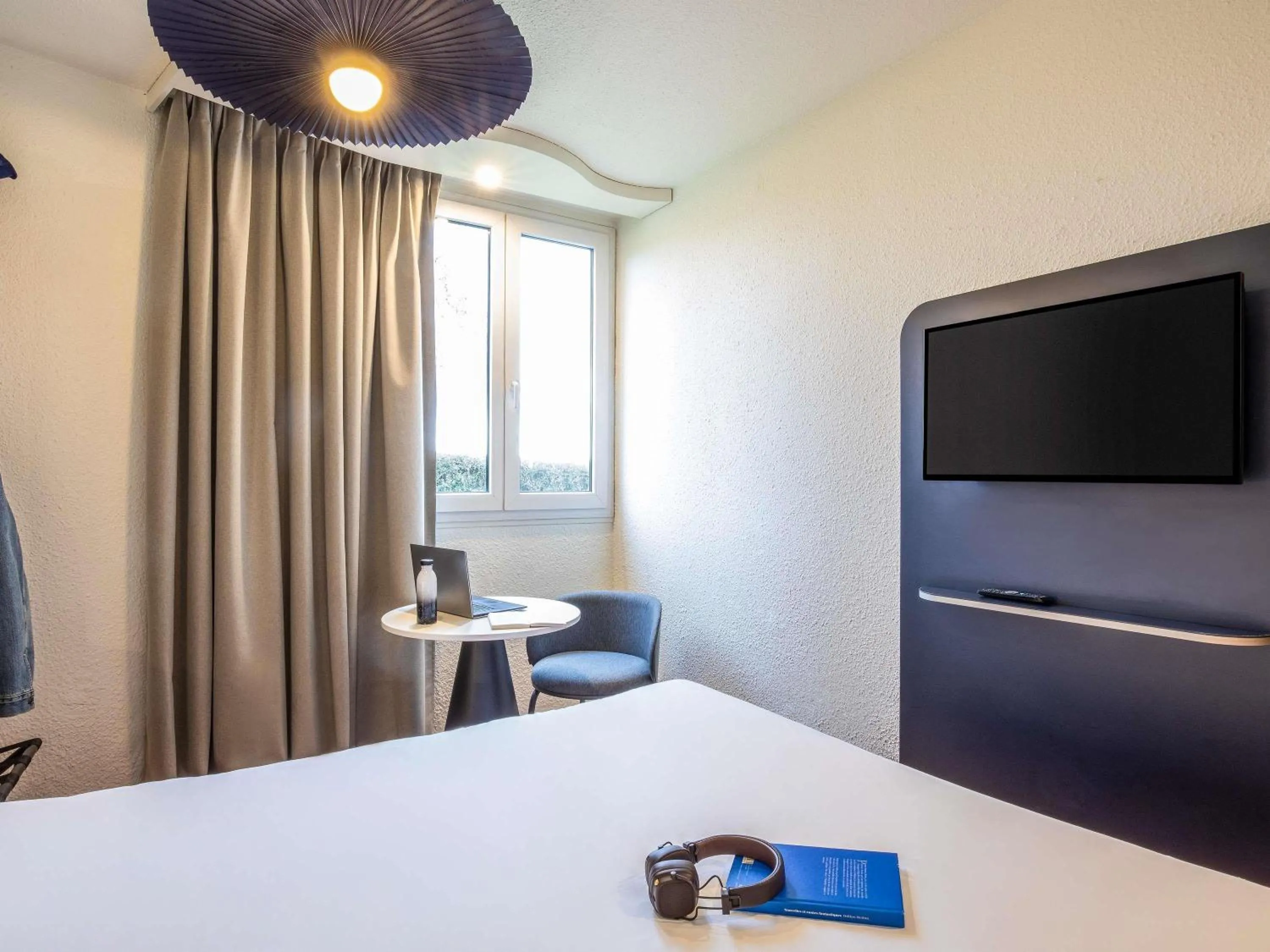 Bedroom, Bed in ibis Chalons en Champagne