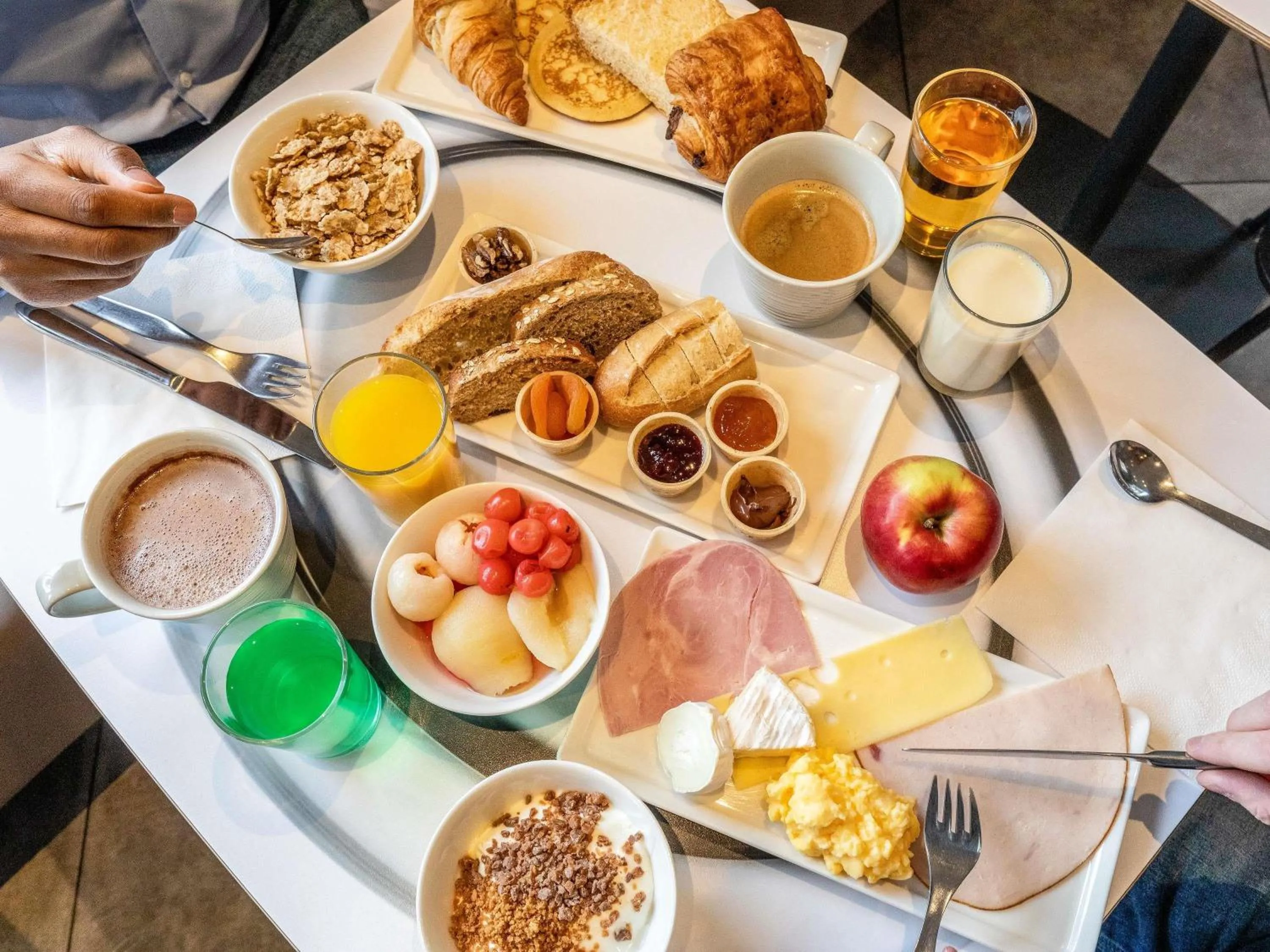 Restaurant/places to eat in ibis Chalons en Champagne