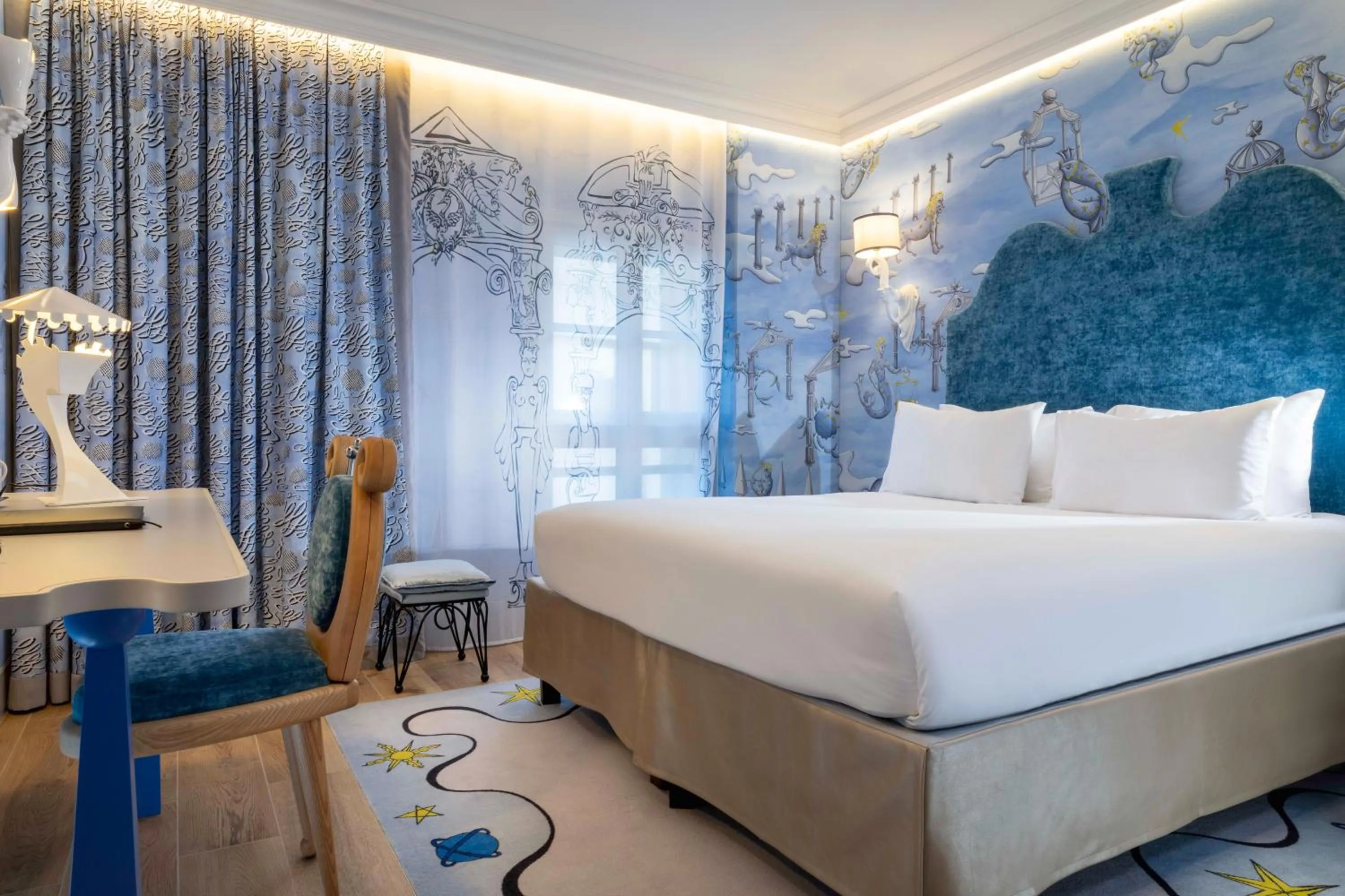 Bedroom, Bed in Hôtel Le Magnifique Ex Hôtel Le M