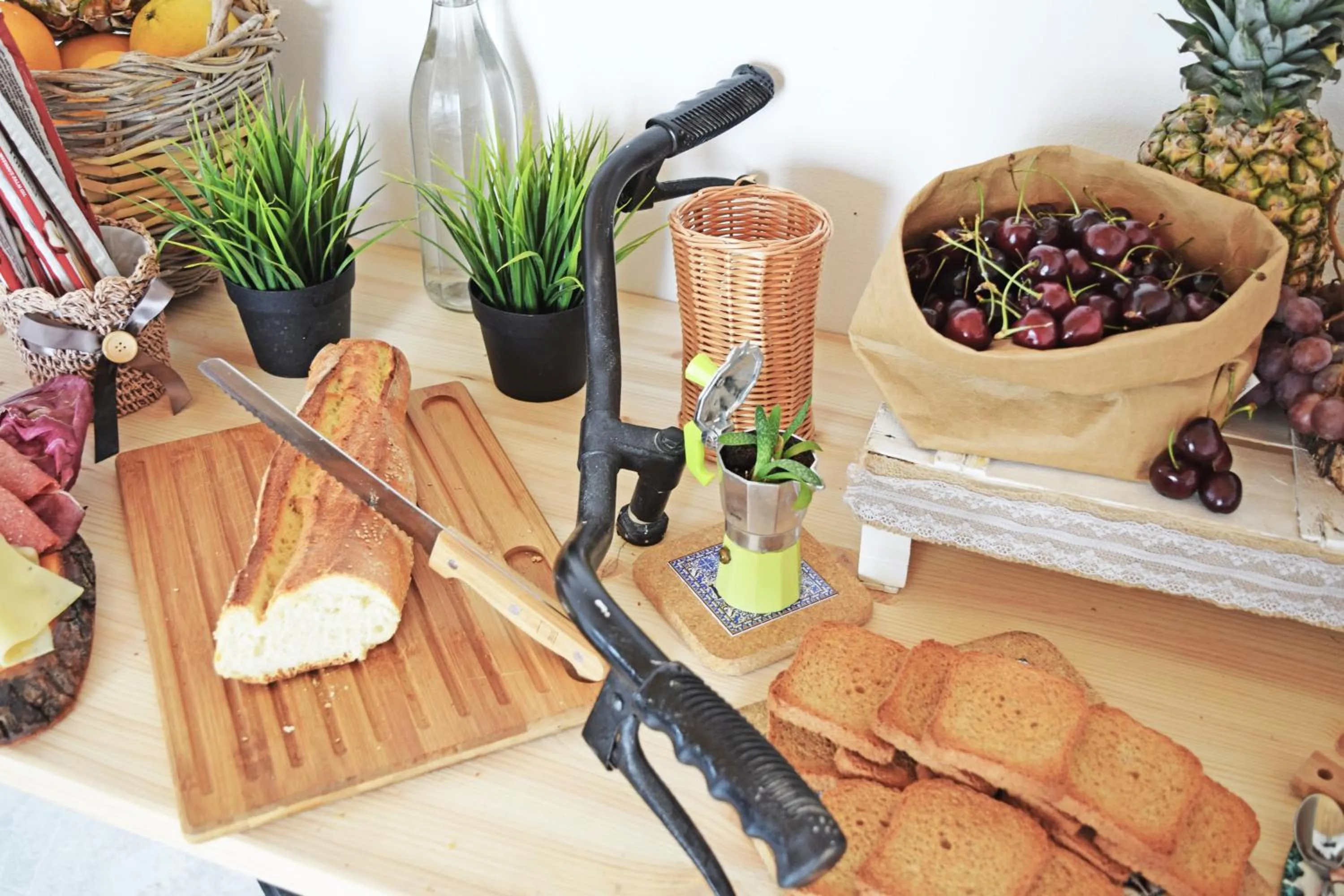 Food and drinks in Antico Borgo dei Templi