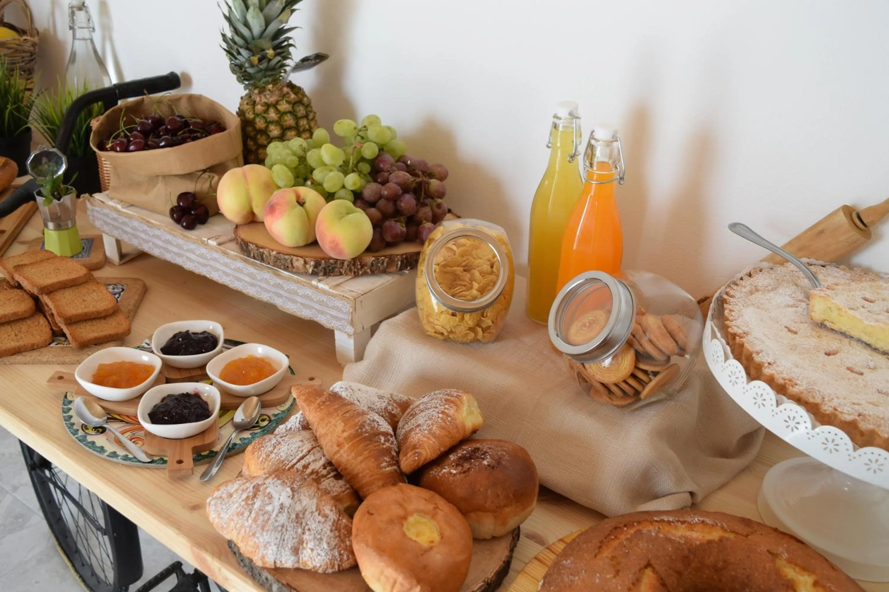 Food and drinks in Antico Borgo dei Templi