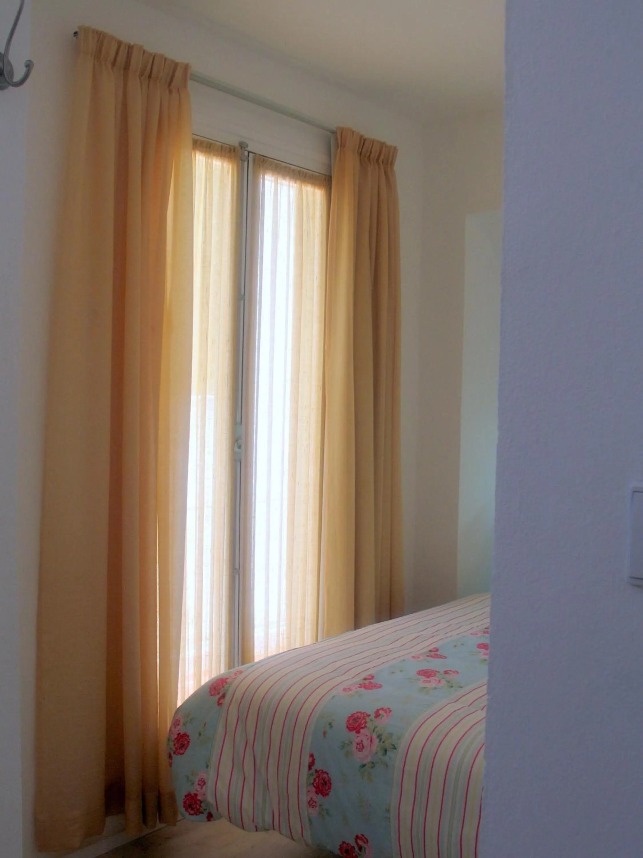 Decorative detail, Bed in Baga de Sal Wine Guesthouse