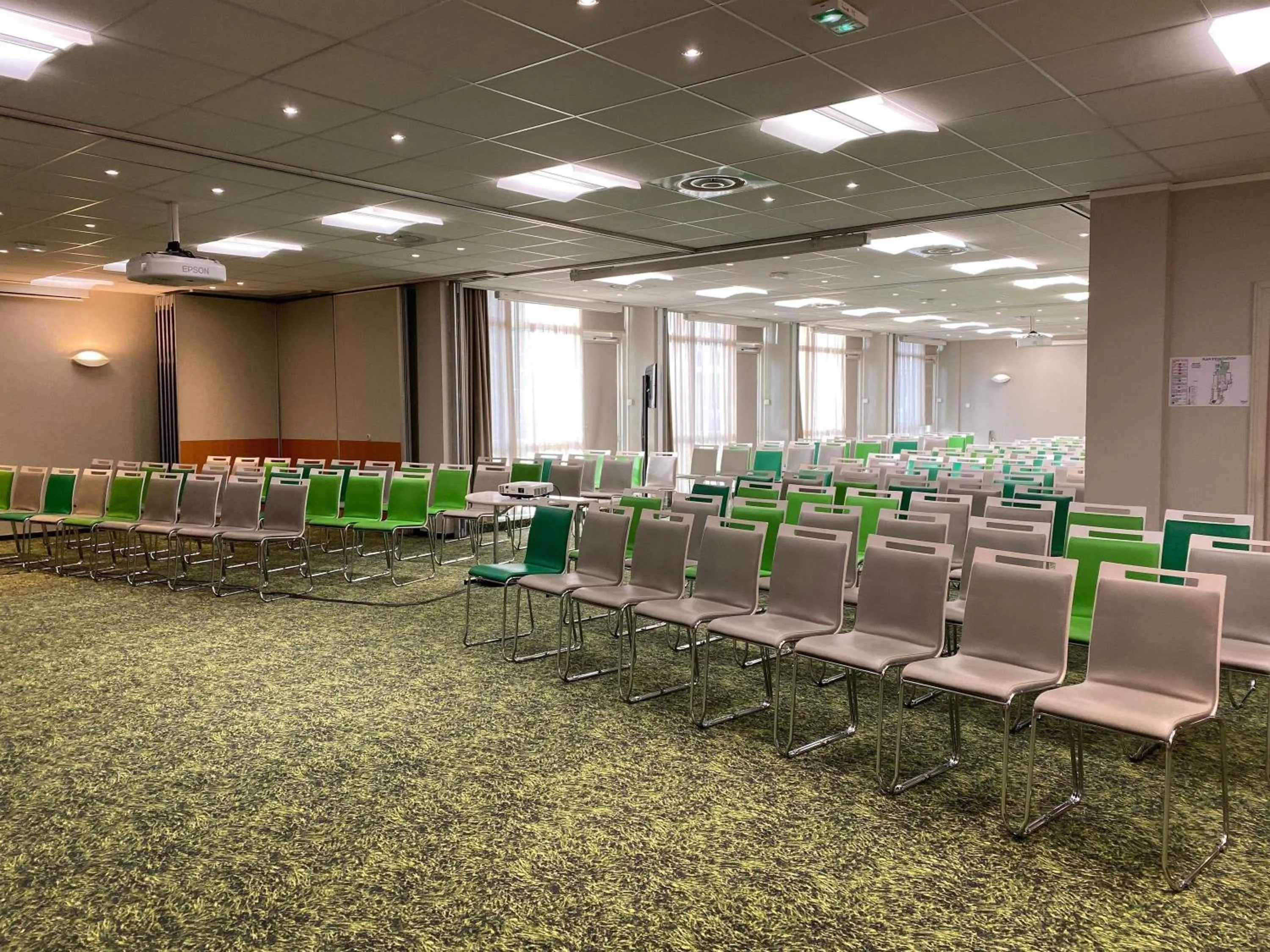 Meeting/conference room in ibis Styles Marseille Aéroport