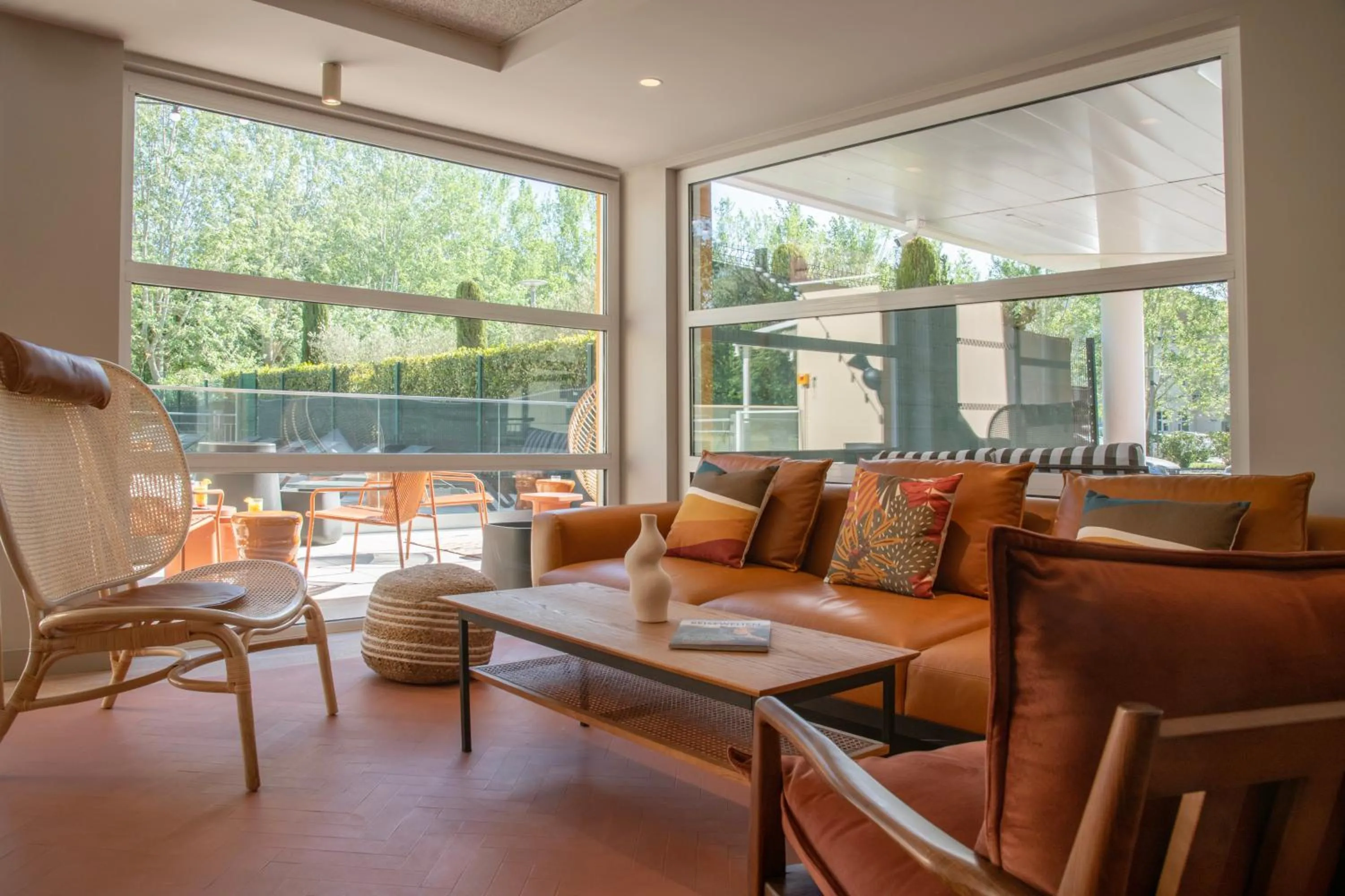 Seating area in ibis Golfe de Saint-Tropez