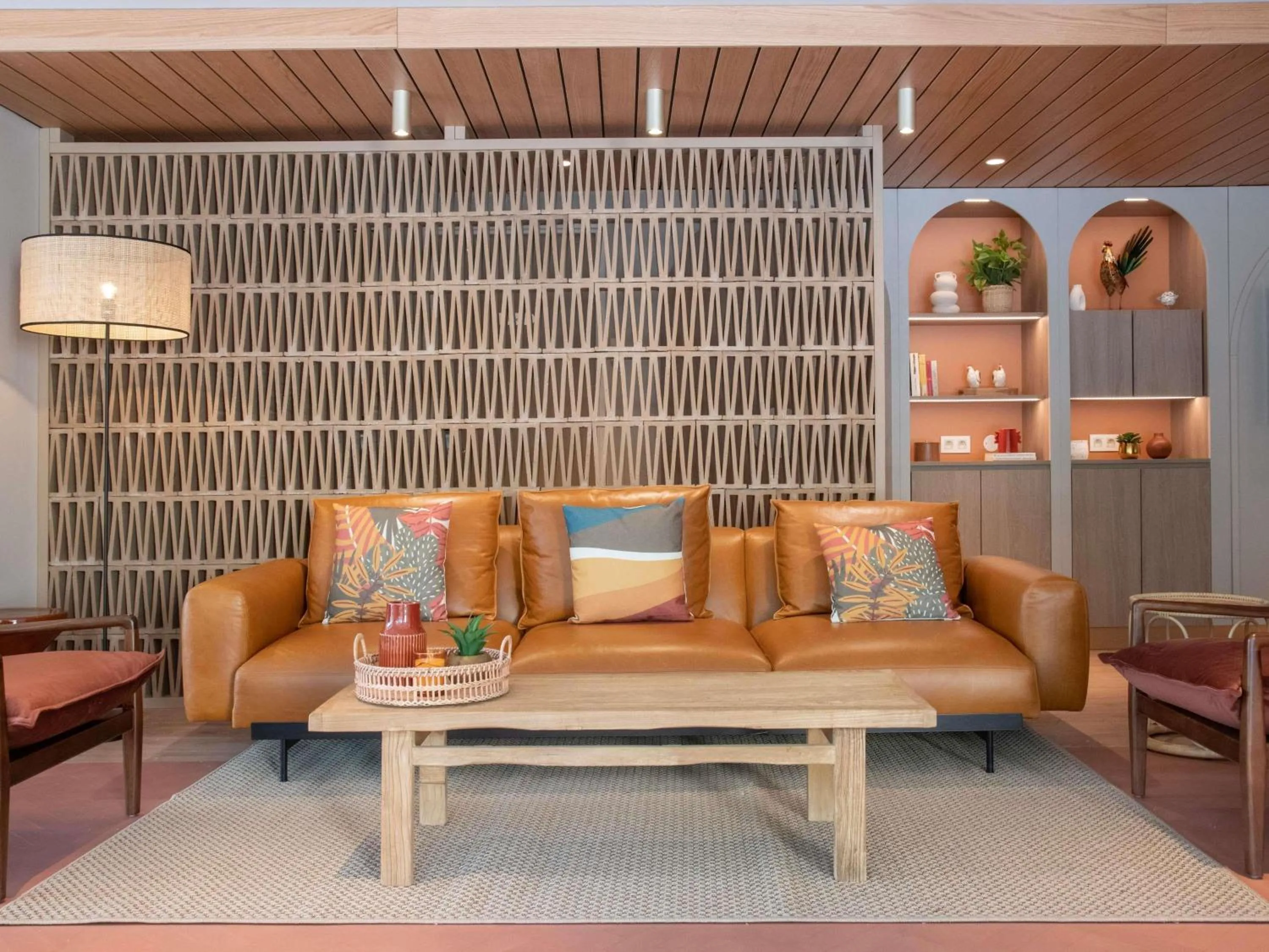 Lounge or bar in ibis Golfe de Saint-Tropez