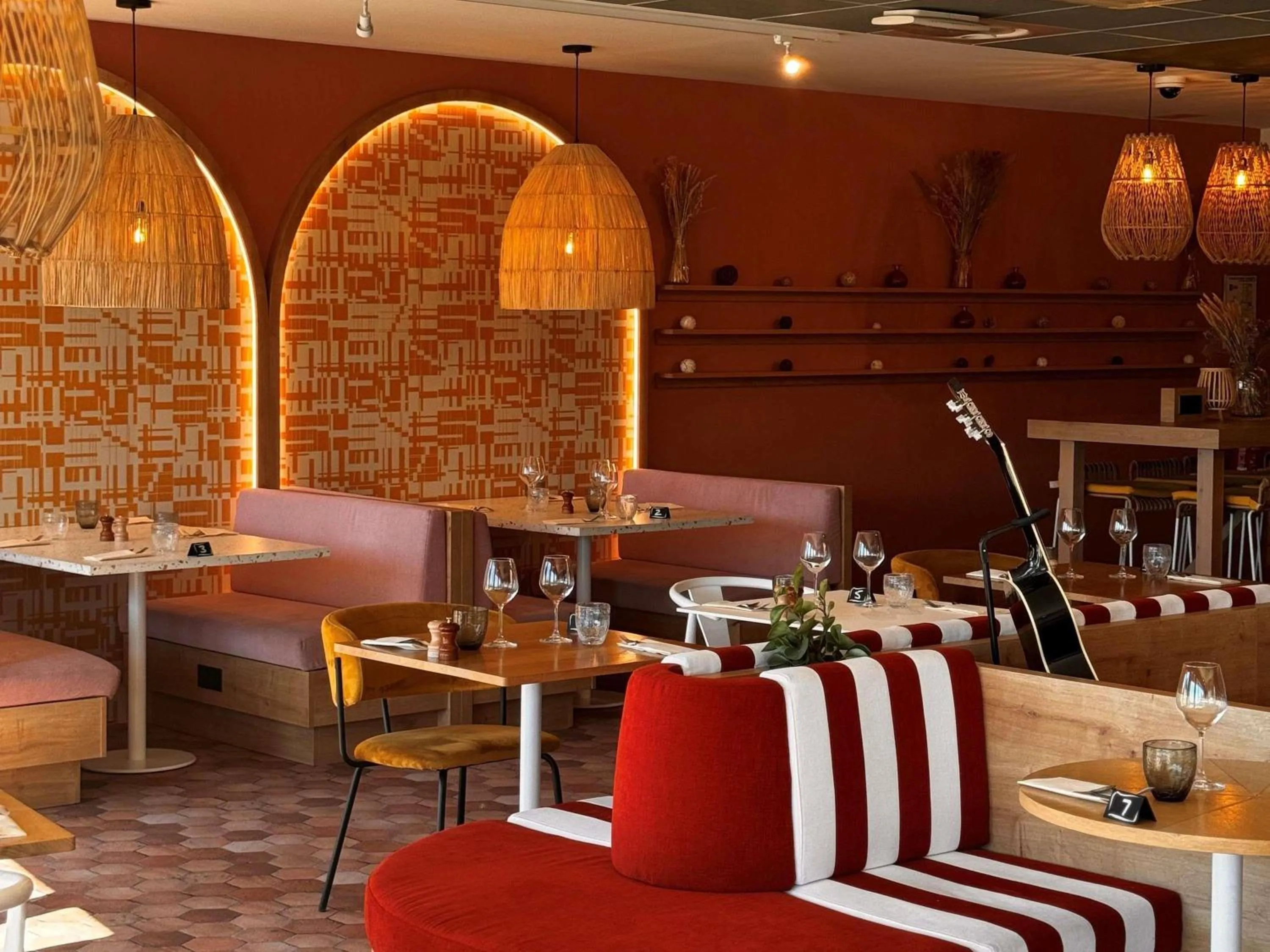 Property building in ibis Istres Trigance