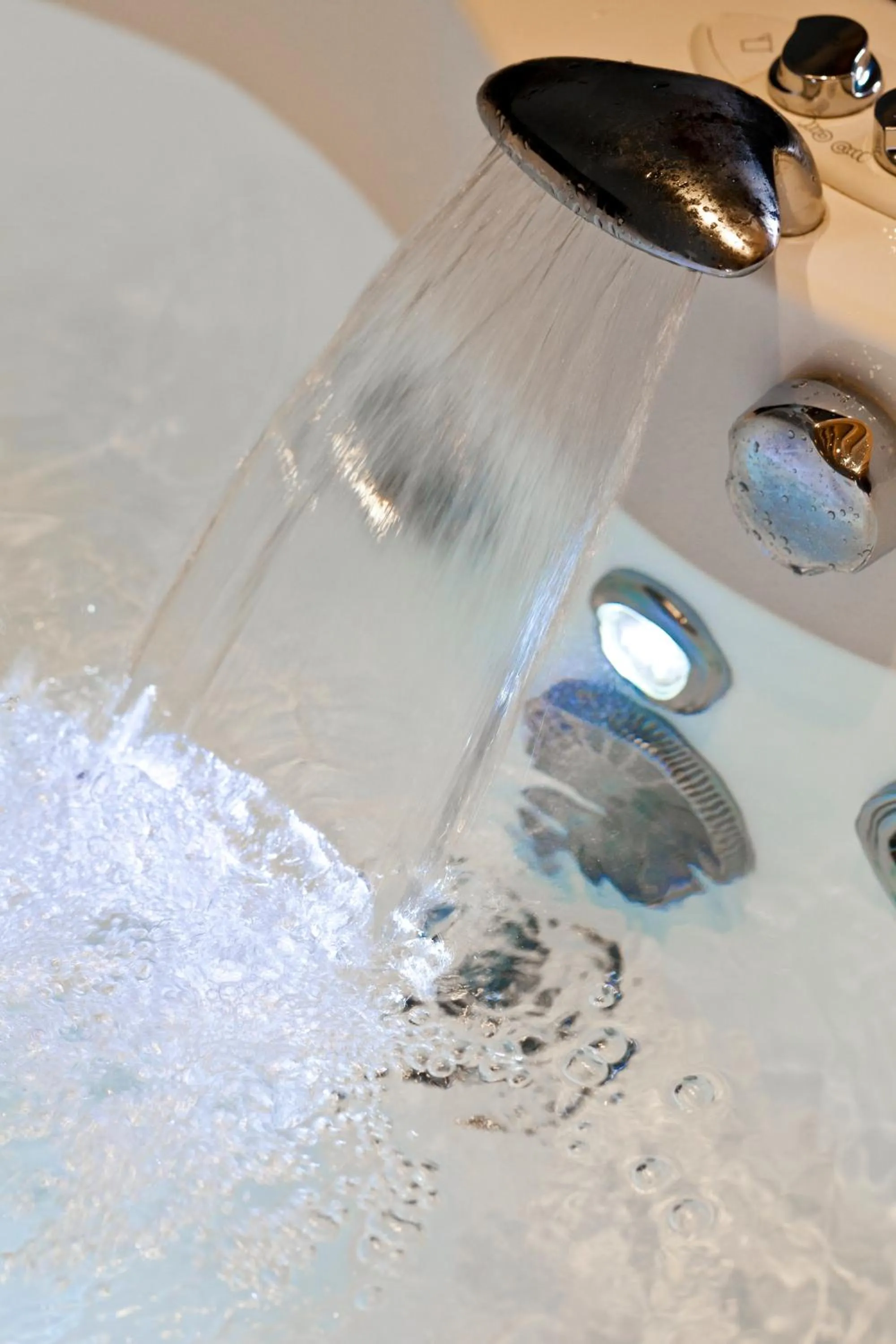 Bathroom in Castel Damandre - Demeures & Châteaux