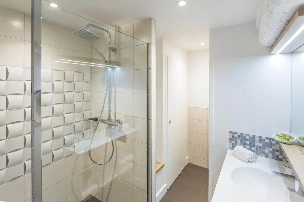 Shower in Castel Damandre - Demeures & Châteaux