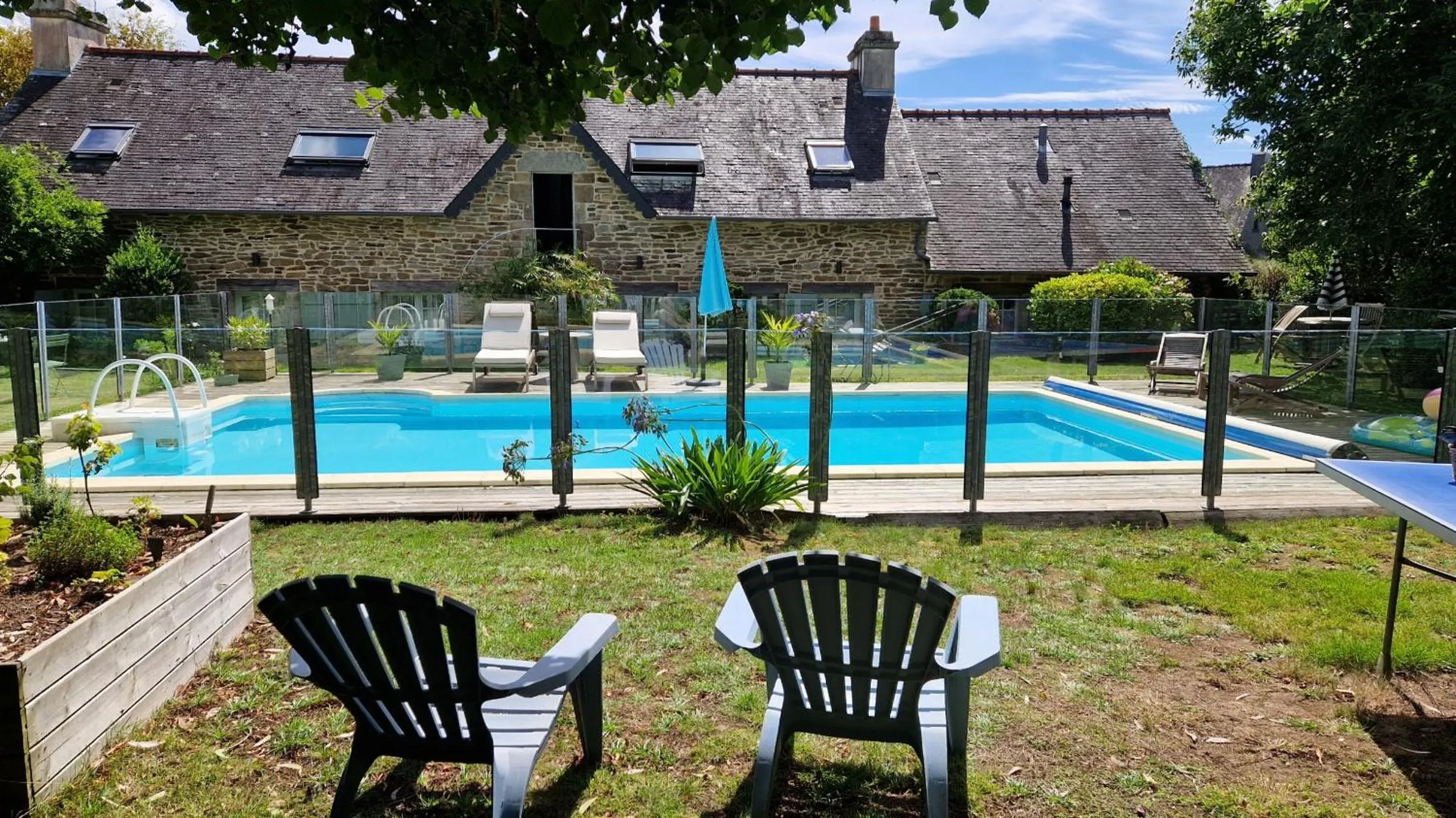 Garden view in LONGERE DE NIVINEN