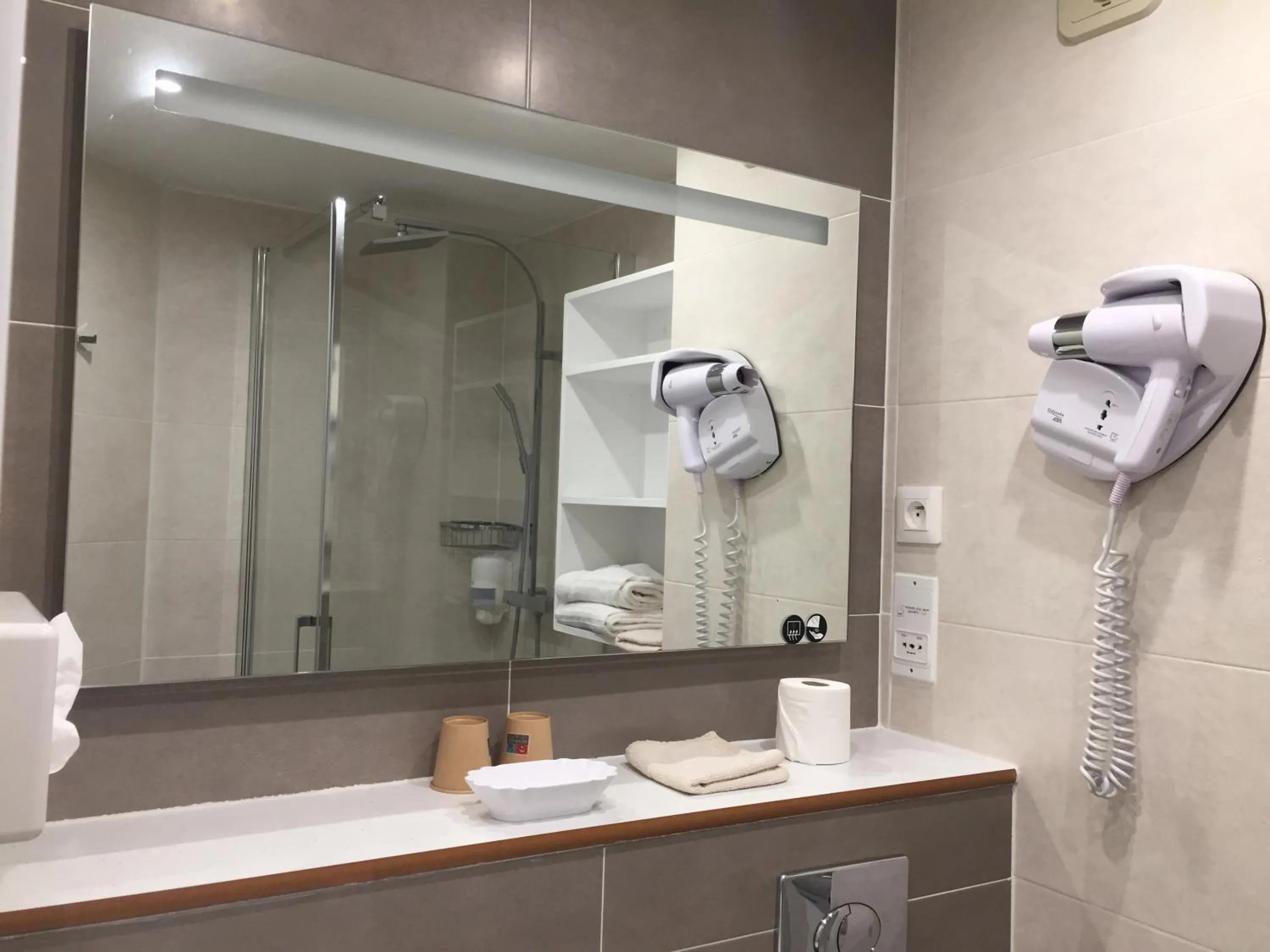 Property building in Le Pavillon de Rouen