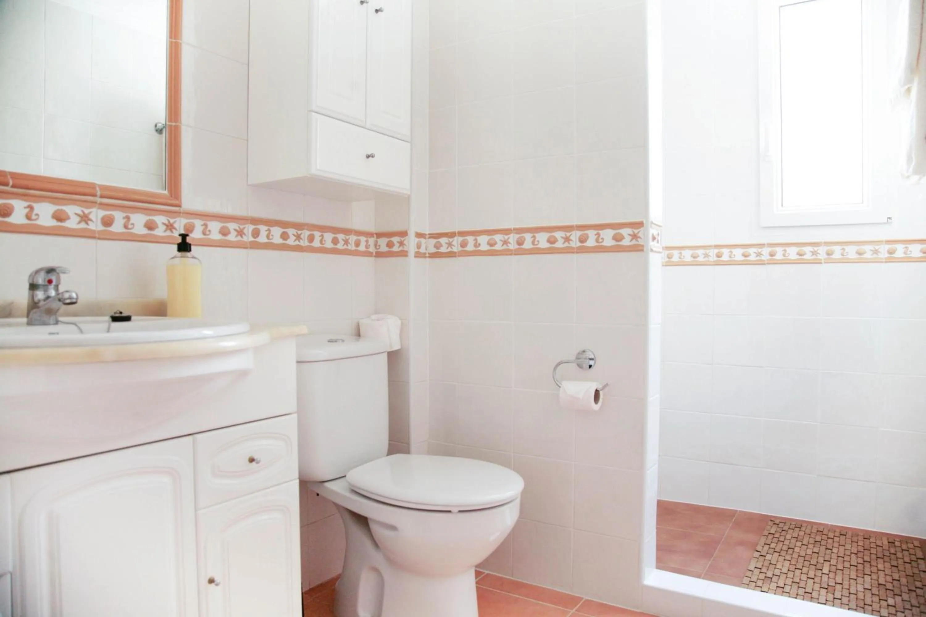 Shower in Casa Lanjaron