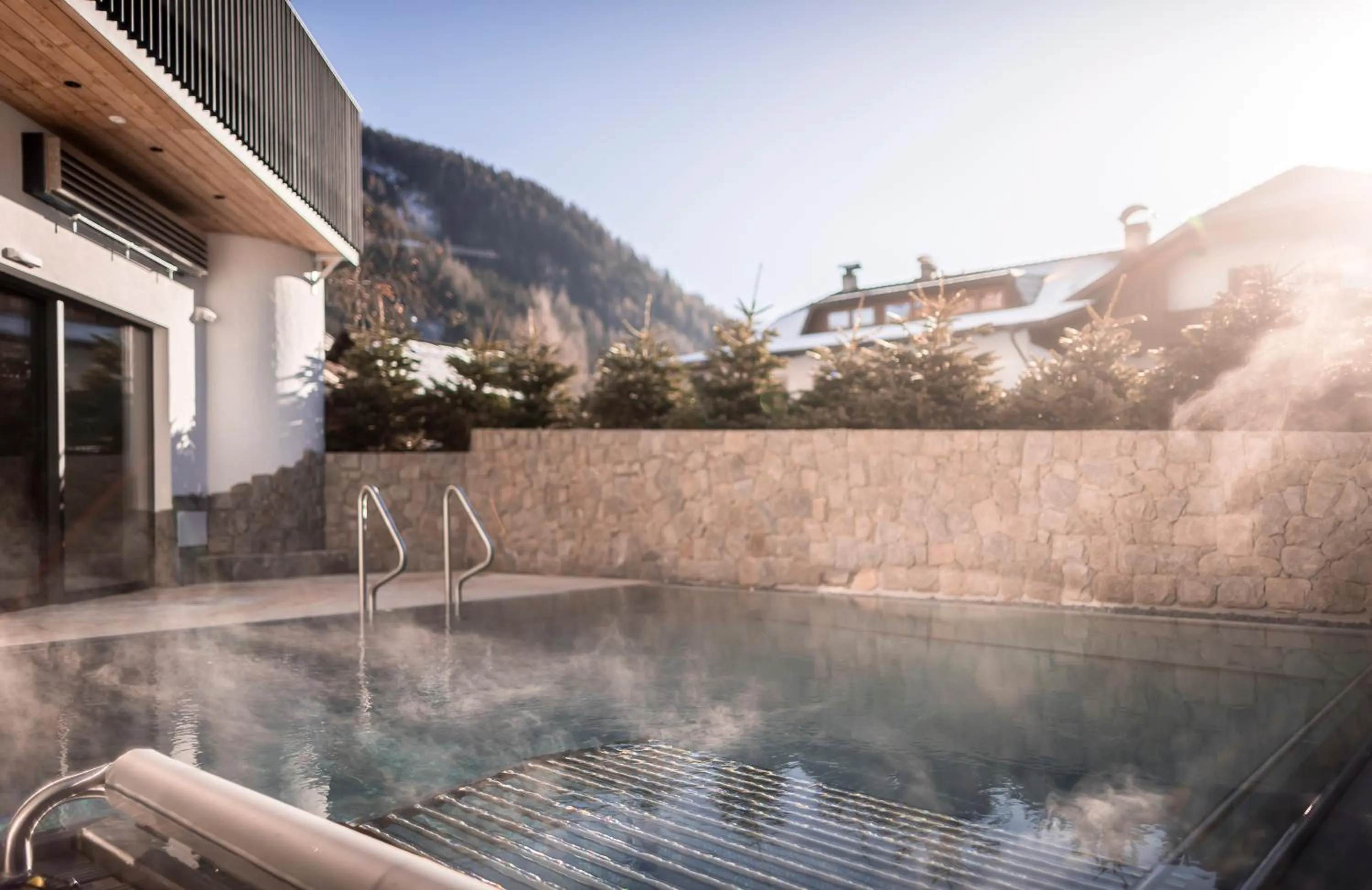 Swimming pool in Hotel Alpenhof