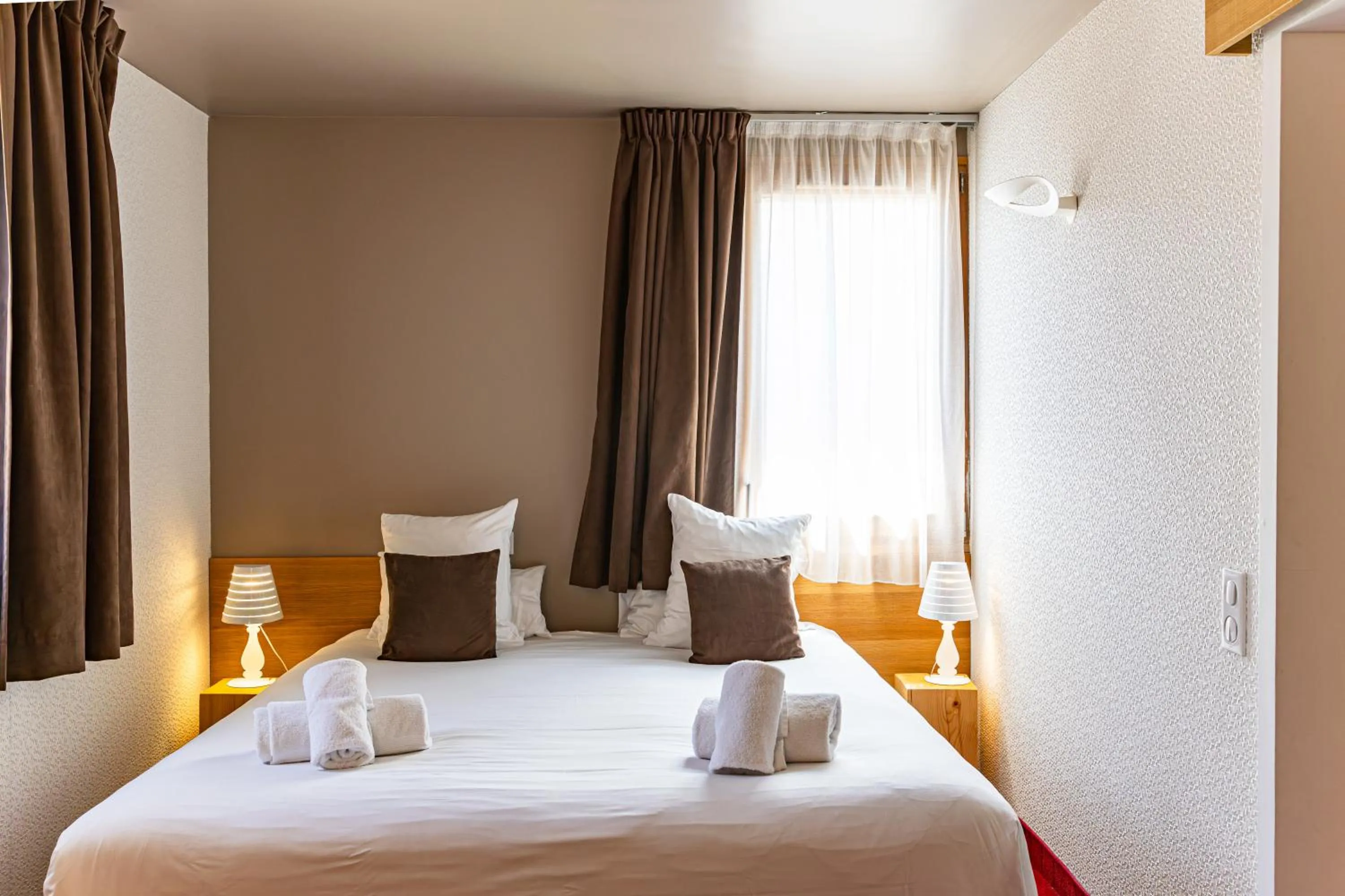 Bed in Le Grand Aigle Hotel & Spa****