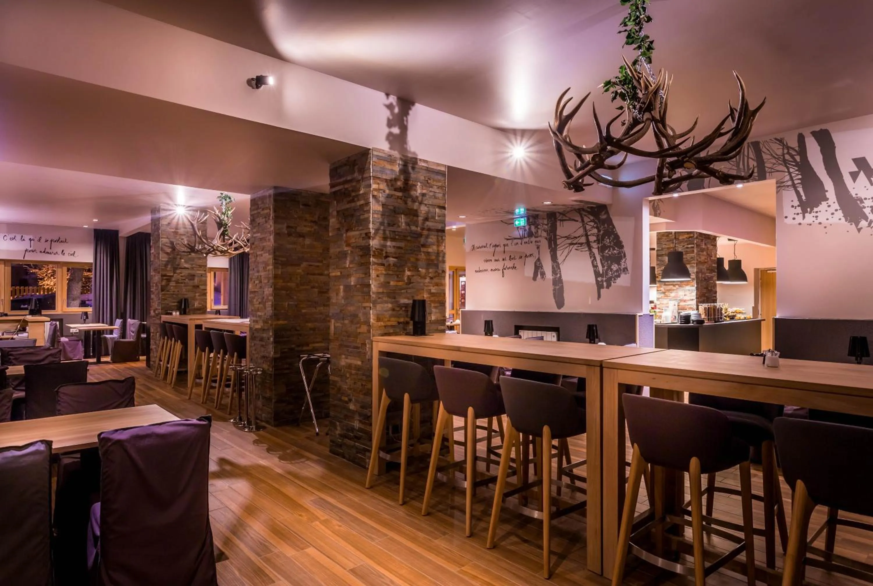 Restaurant/places to eat in Le Grand Aigle Hotel & Spa****