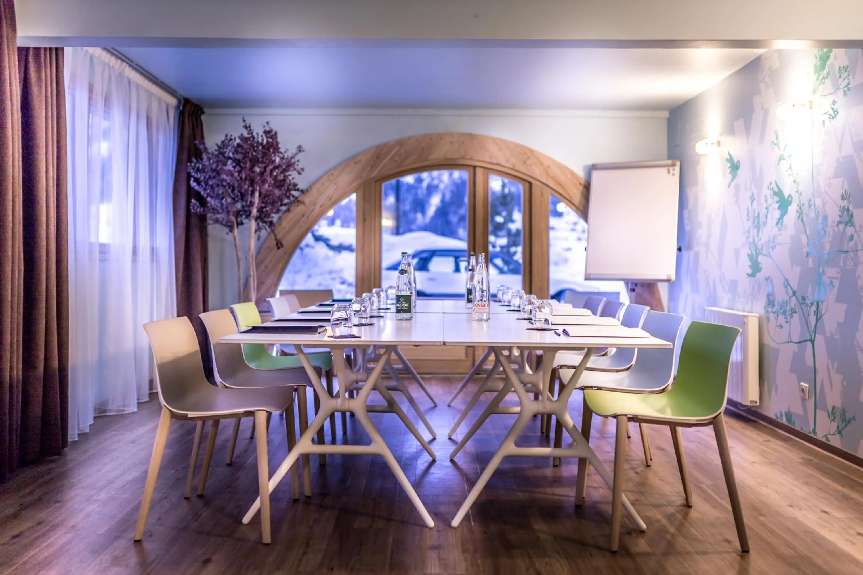 Business facilities in Le Grand Aigle Hotel & Spa****