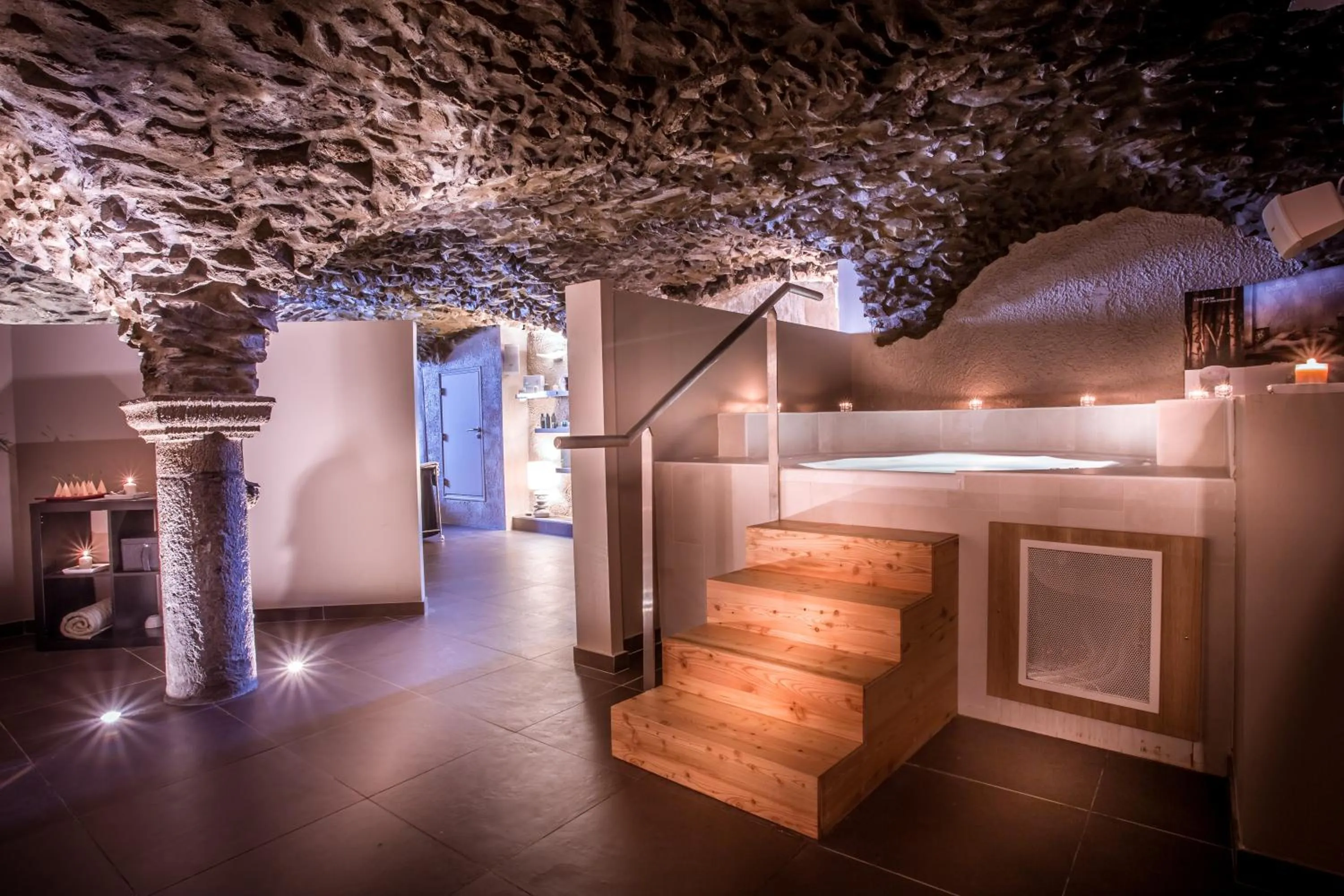 Spa and wellness centre/facilities, Bed in Le Grand Aigle Hotel & Spa****