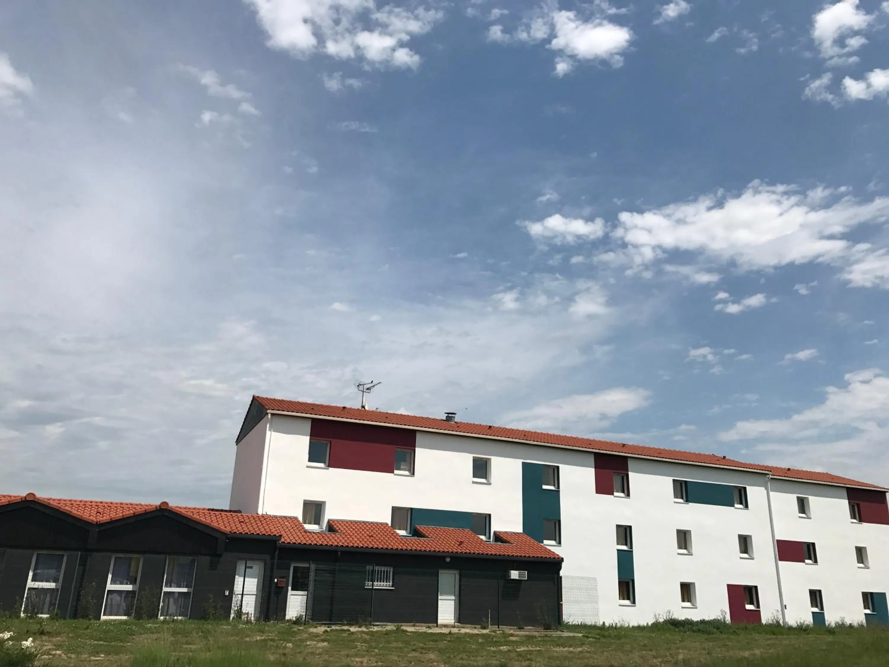 Facade/entrance in Kyriad Direct Agen