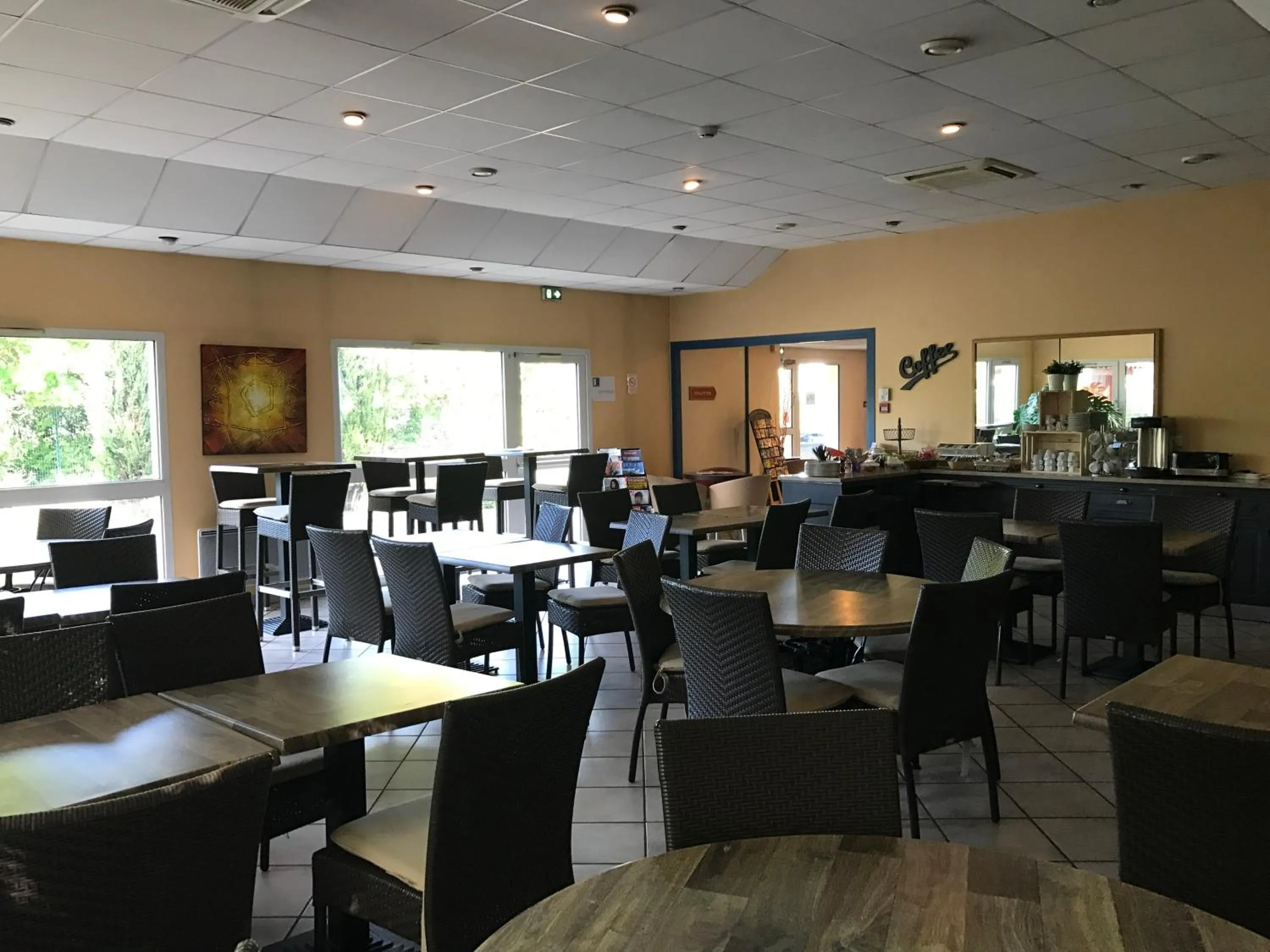 Continental breakfast in Kyriad Direct Agen