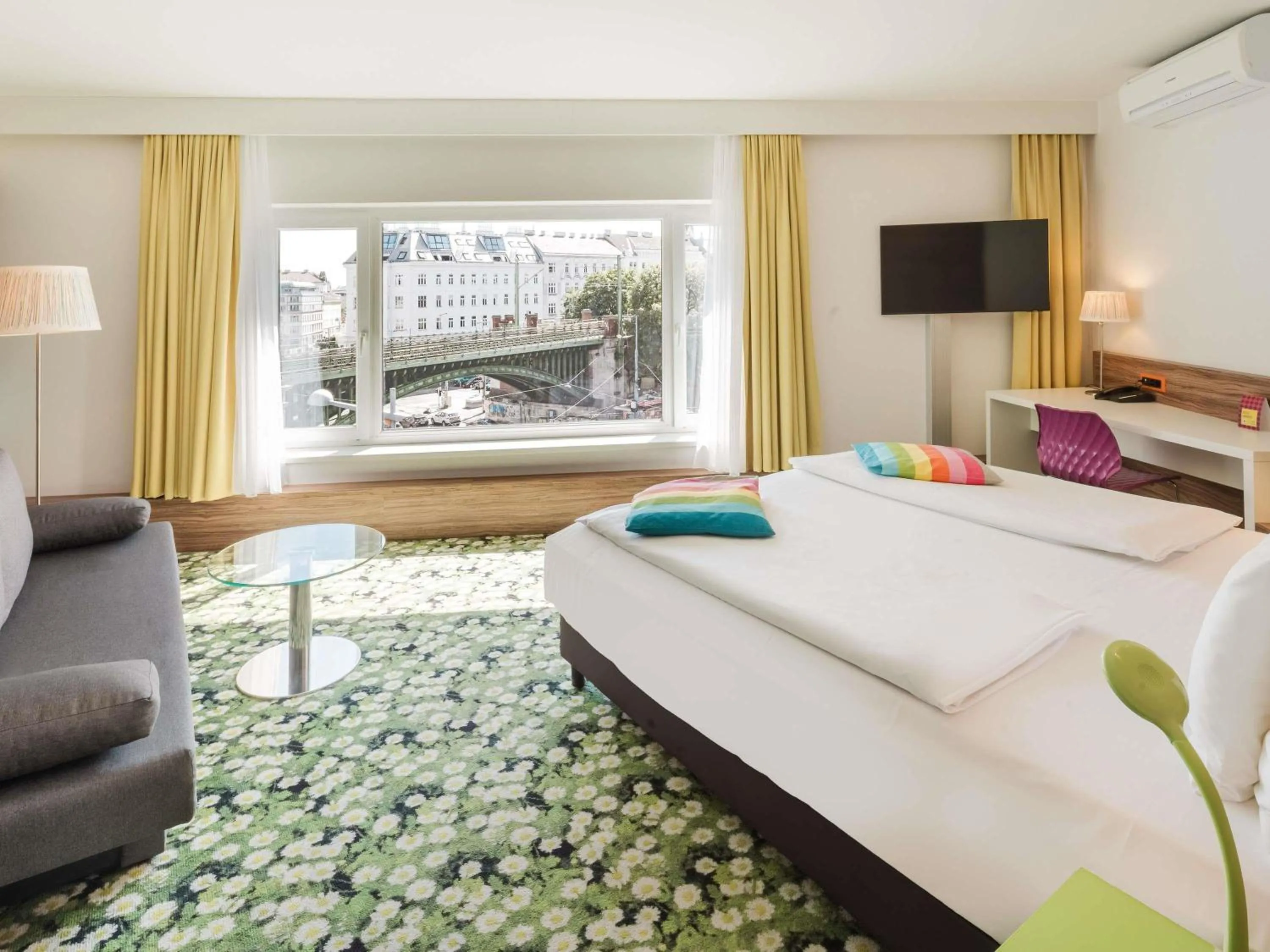 Bedroom, Bed in Ibis Styles Wien City