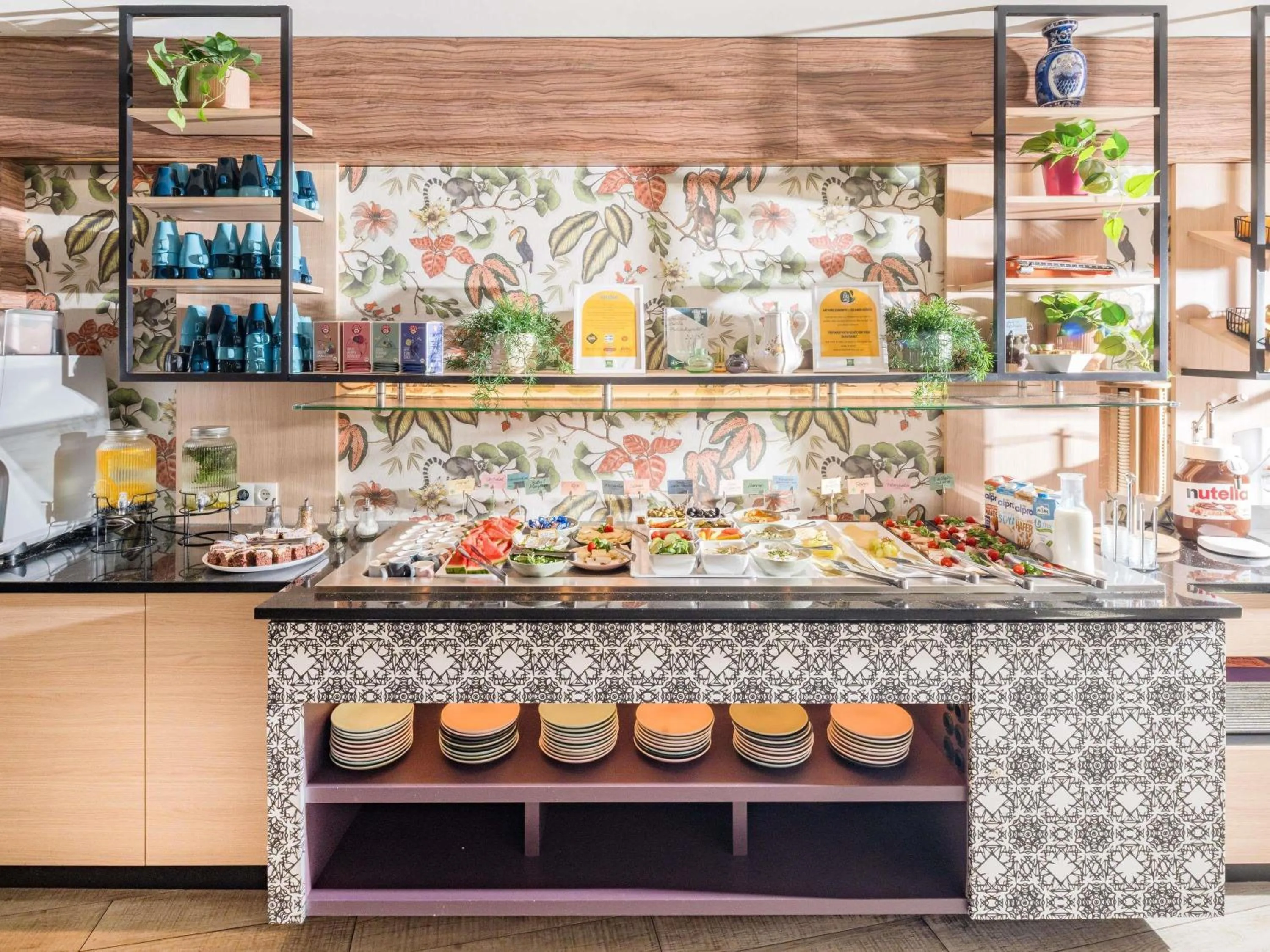 Breakfast in Ibis Styles Wien City