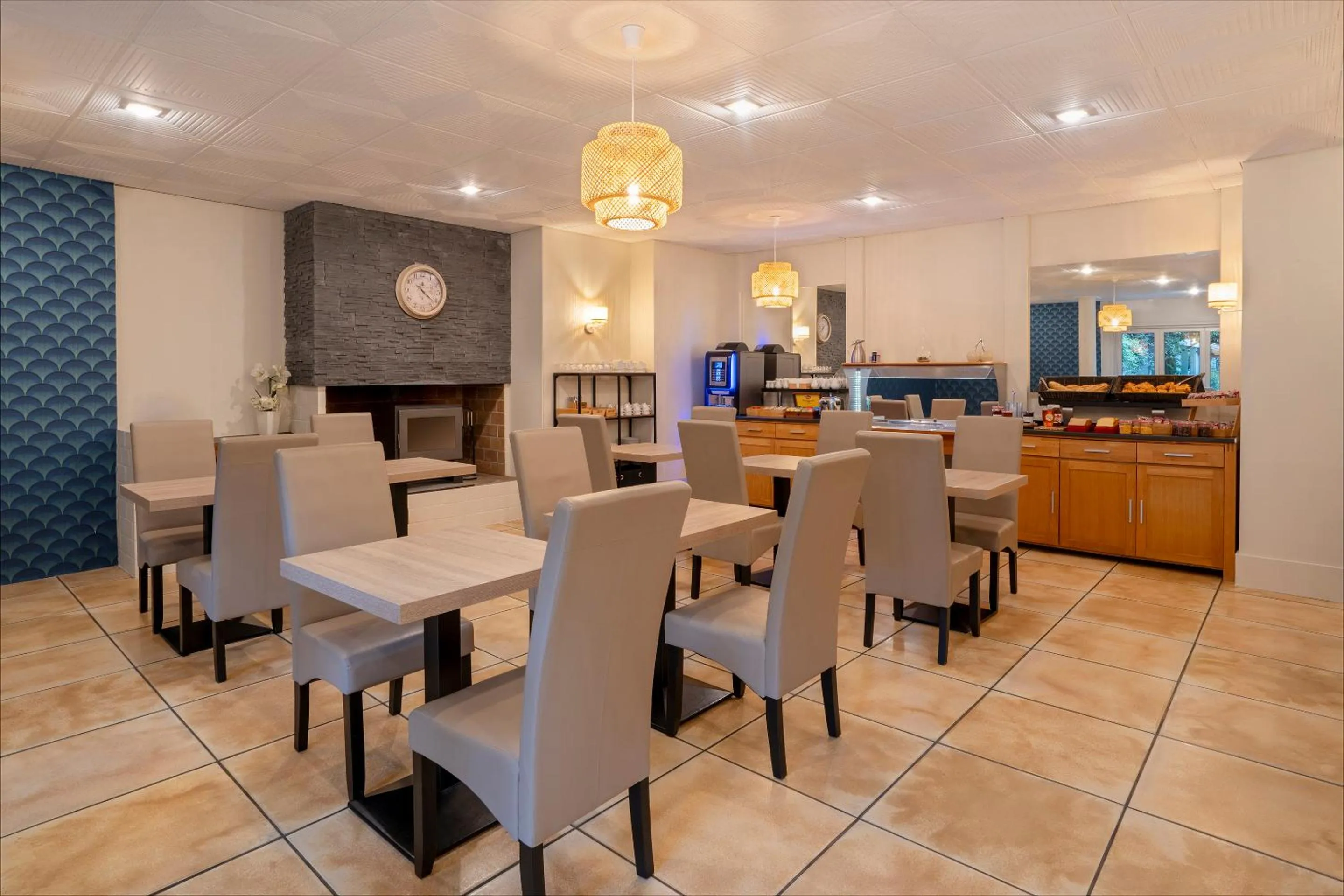 Living room in Sure Hotel by Best Western Angouleme