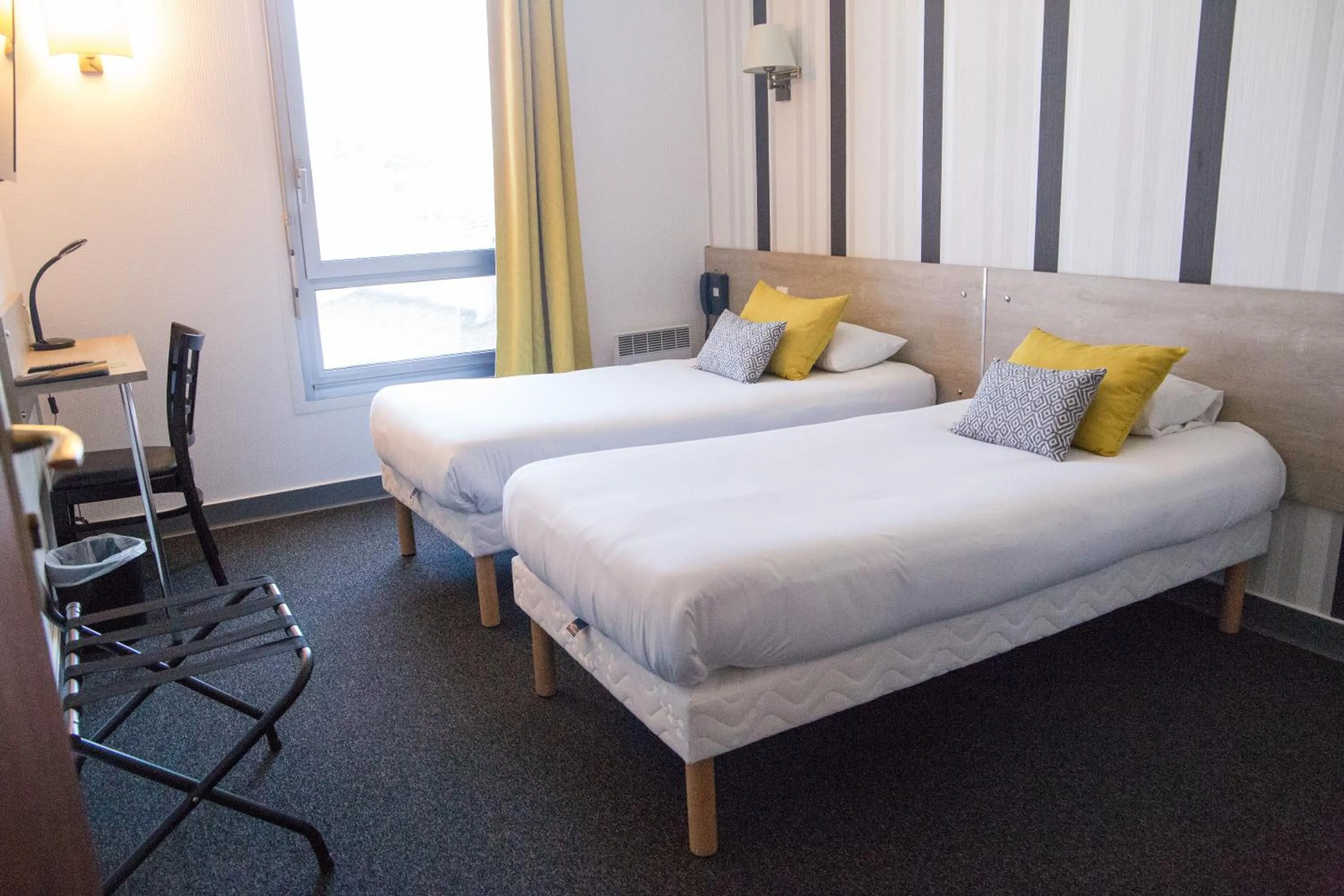 Bedroom, Bed in Hôtel Saint Antoine