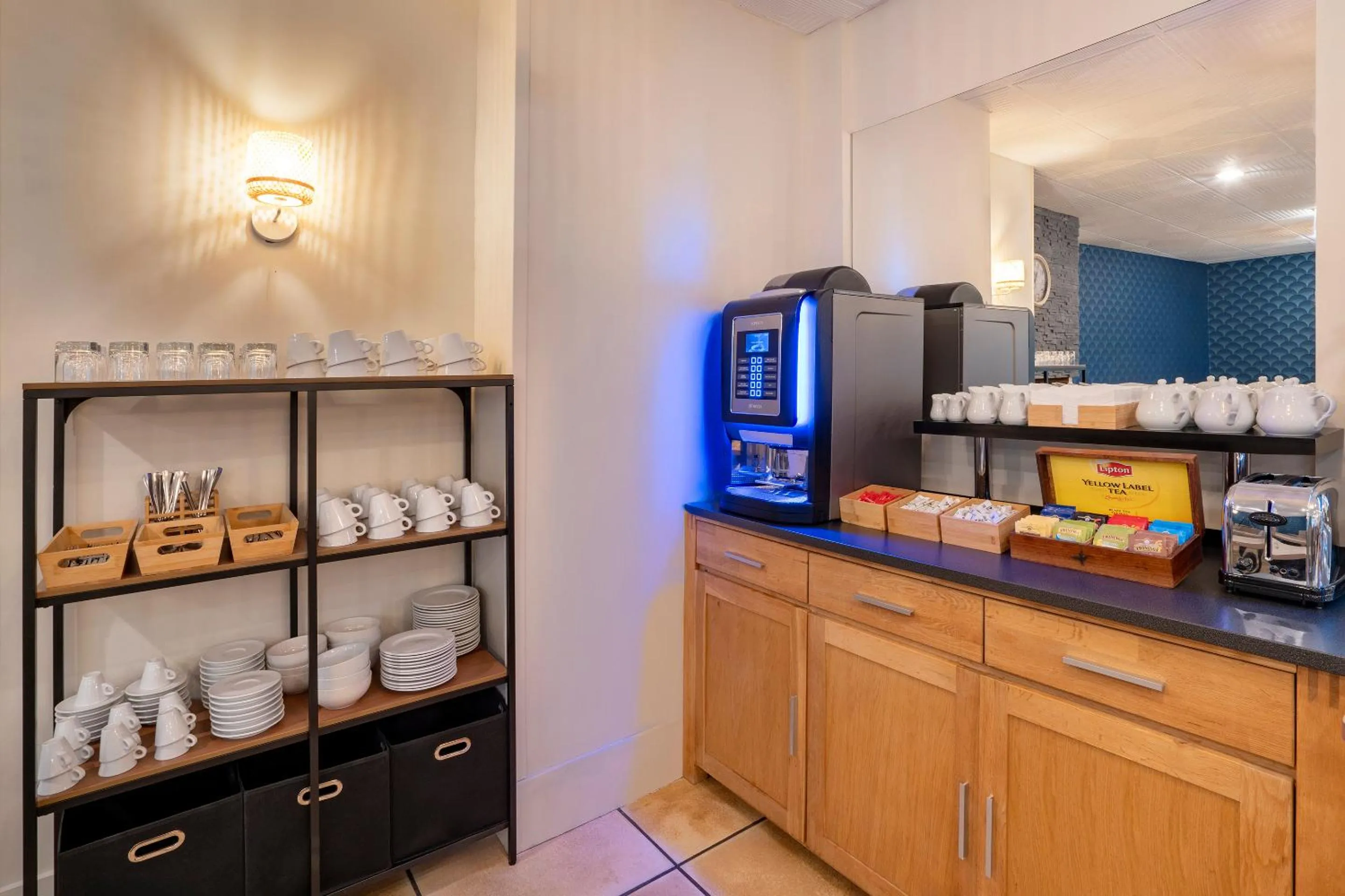 Coffee/tea facilities in Sure Hotel by Best Western Angouleme