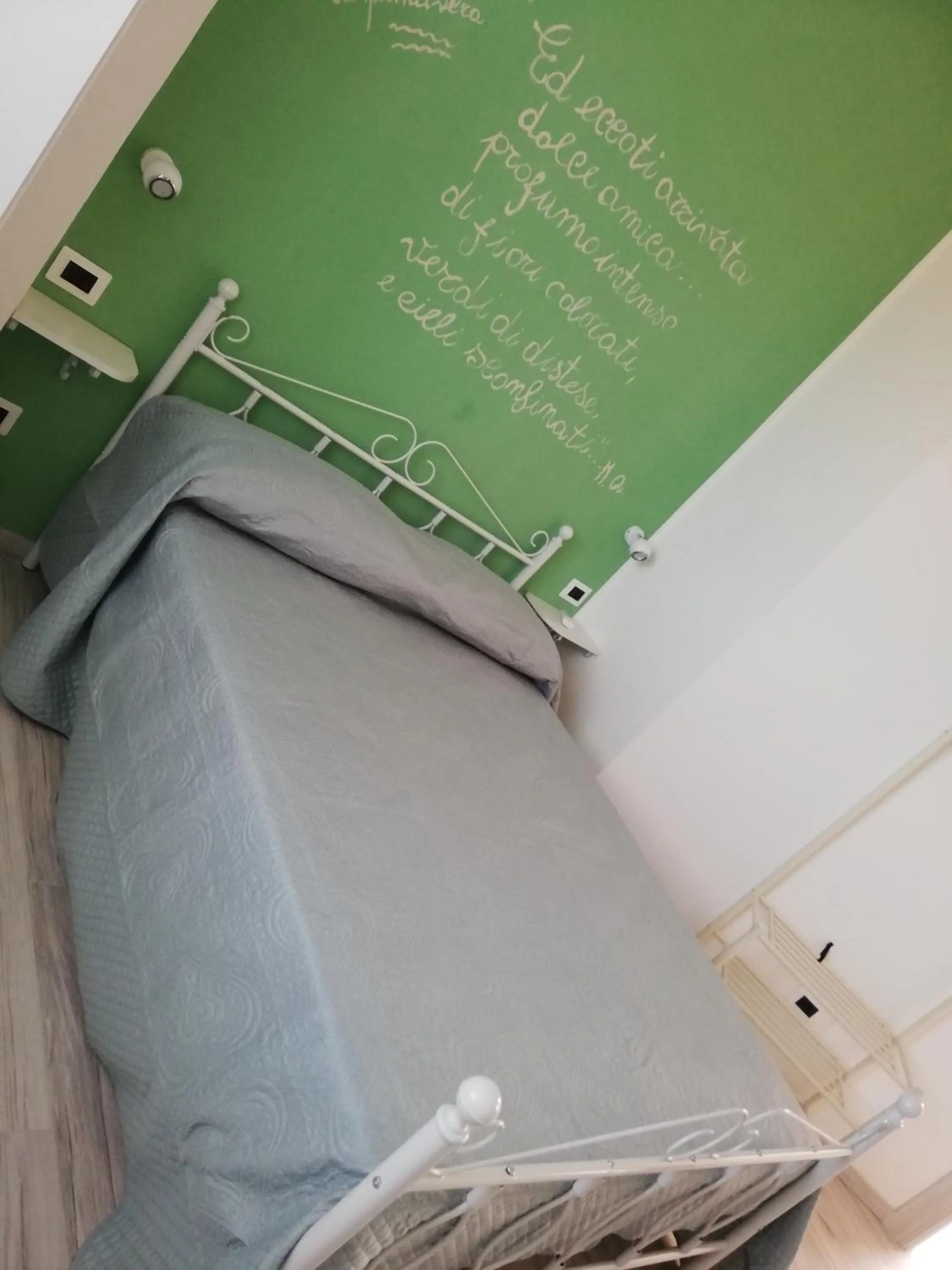 Bed in B&B La Collina Dei Poeti