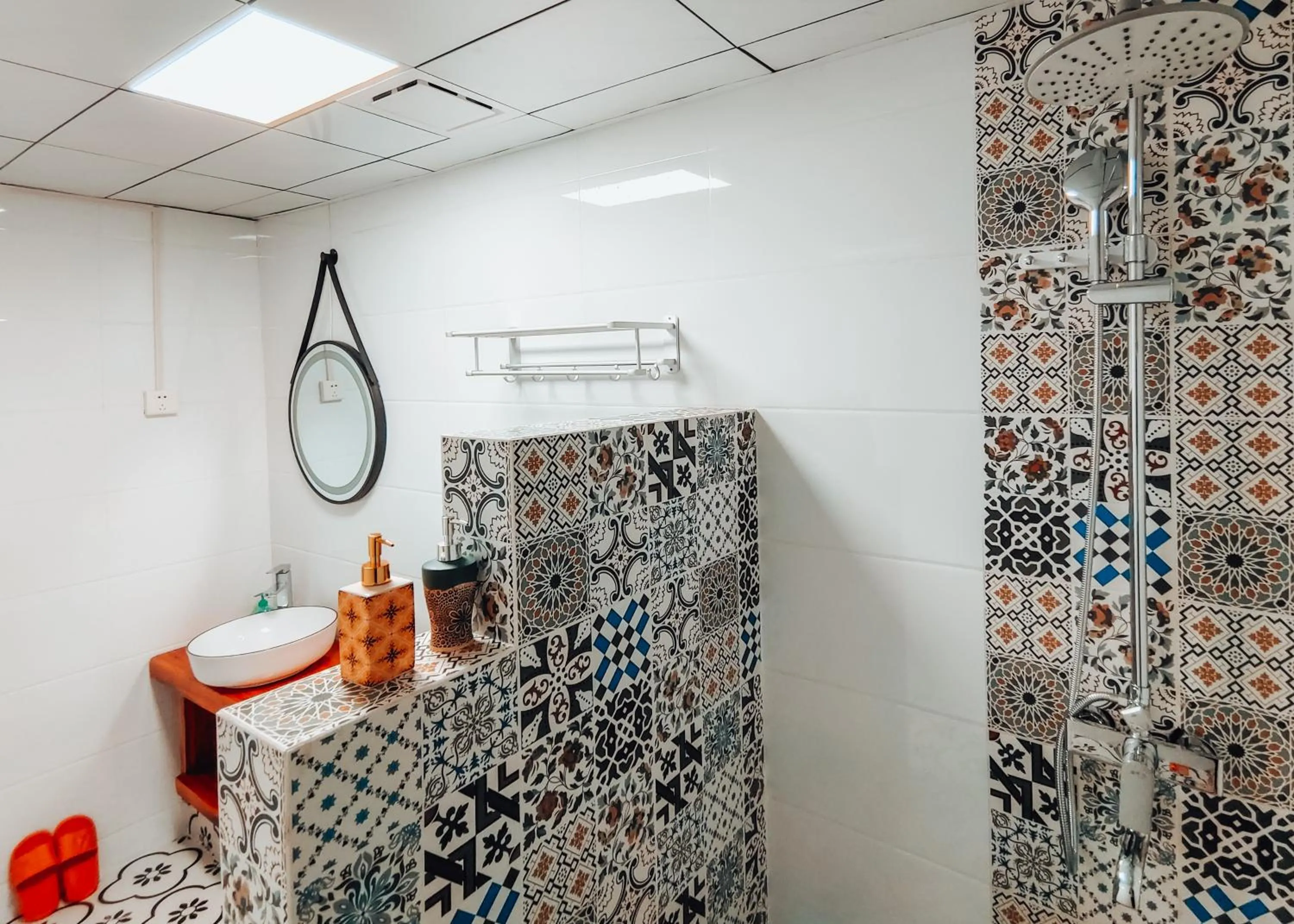 Bathroom in New Dap Hostel (in Grape Town)