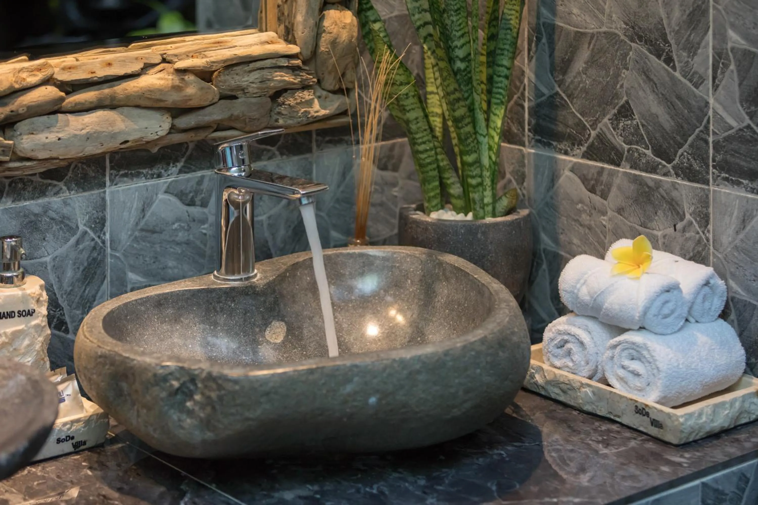 Bathroom in Villa SoDe Balangan by Nagisa Bali