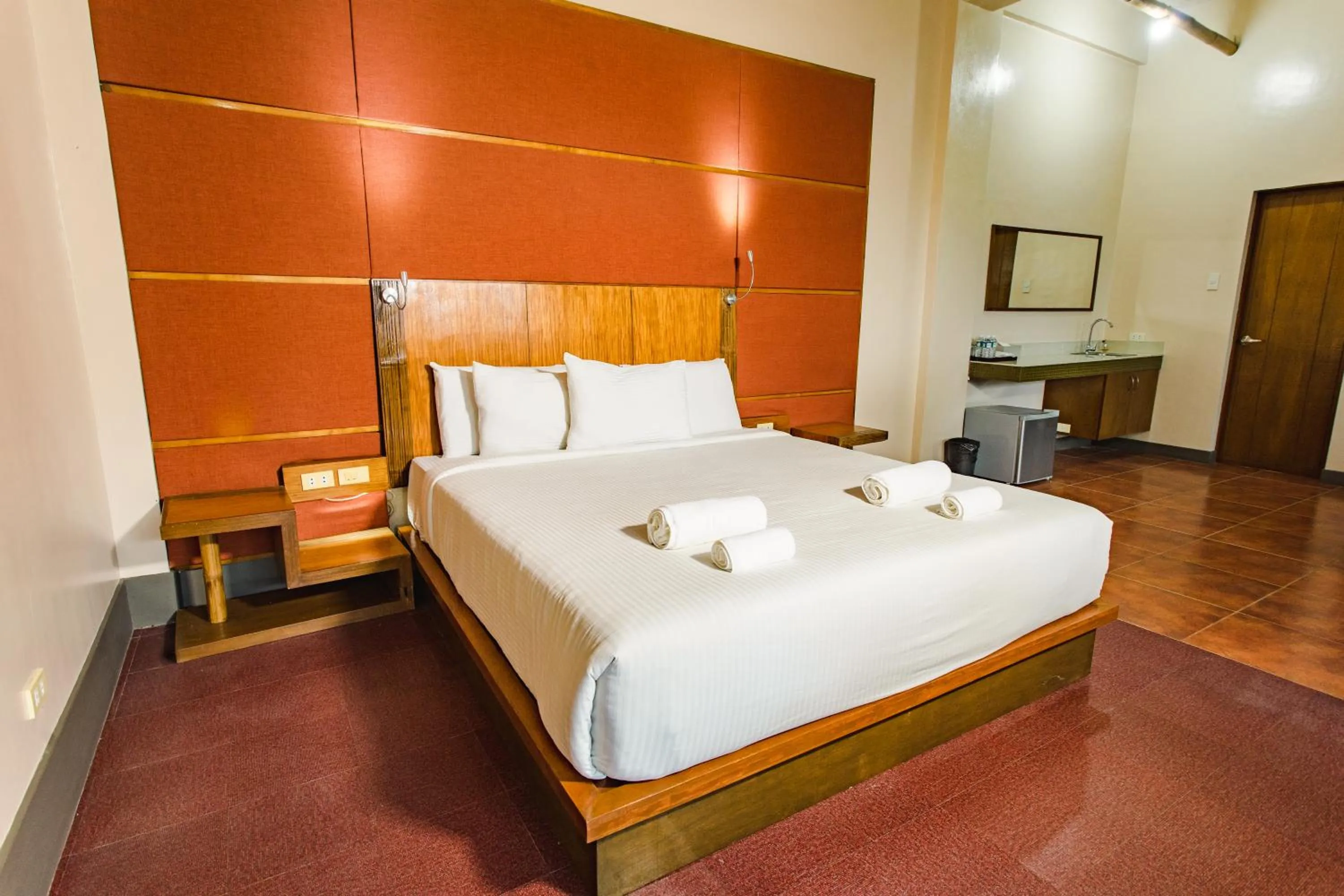 Bedroom, Bed in The Park - Silang