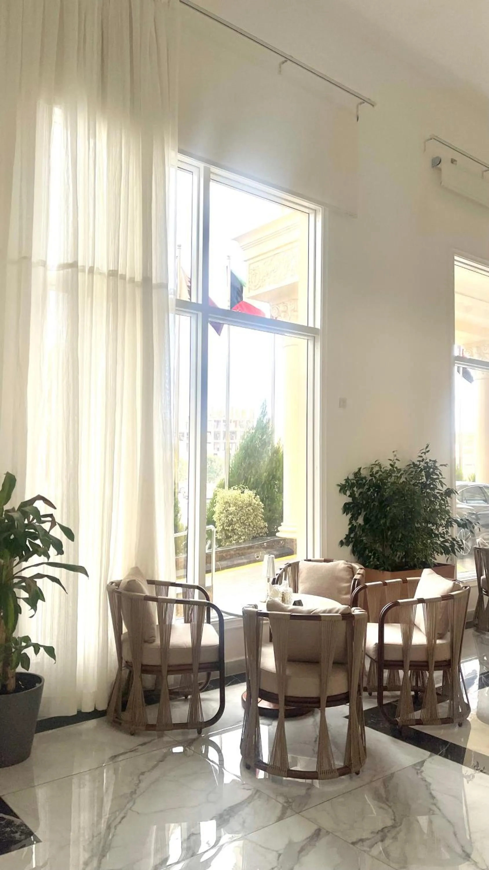 Area and facilities in Remaj Hotel