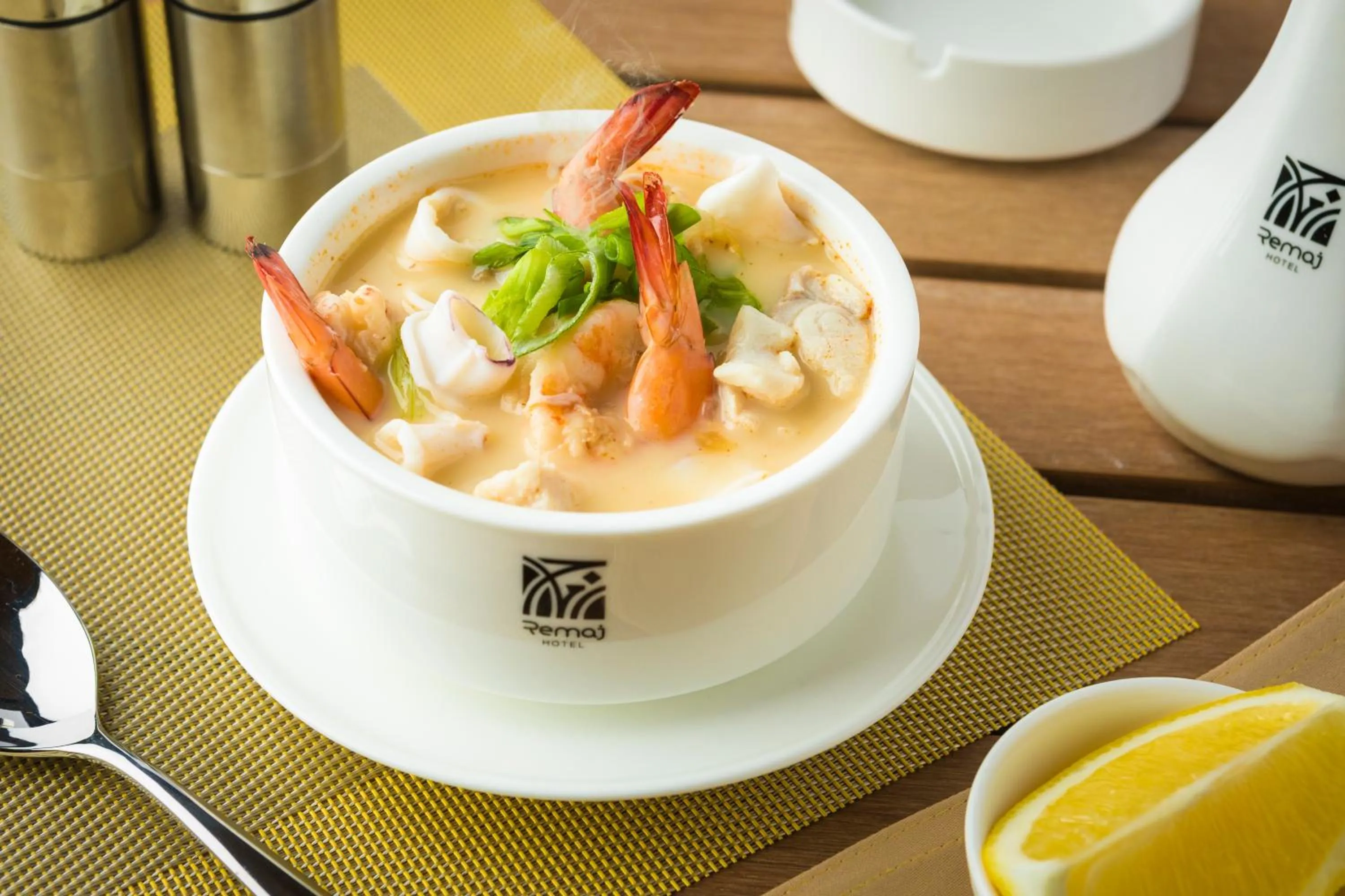 Food and drinks in Remaj Hotel