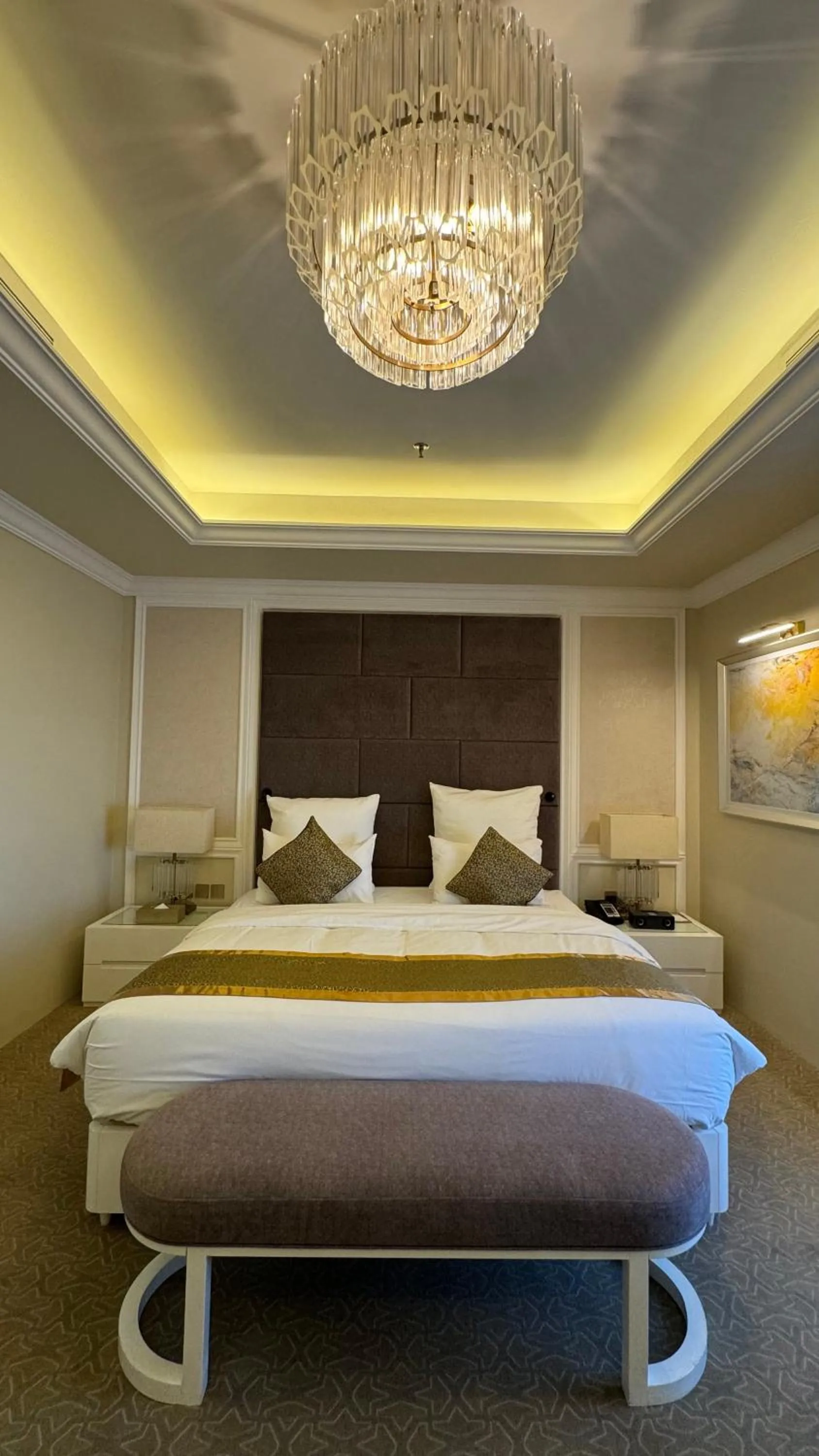 Bedroom, Bed in Remaj Hotel