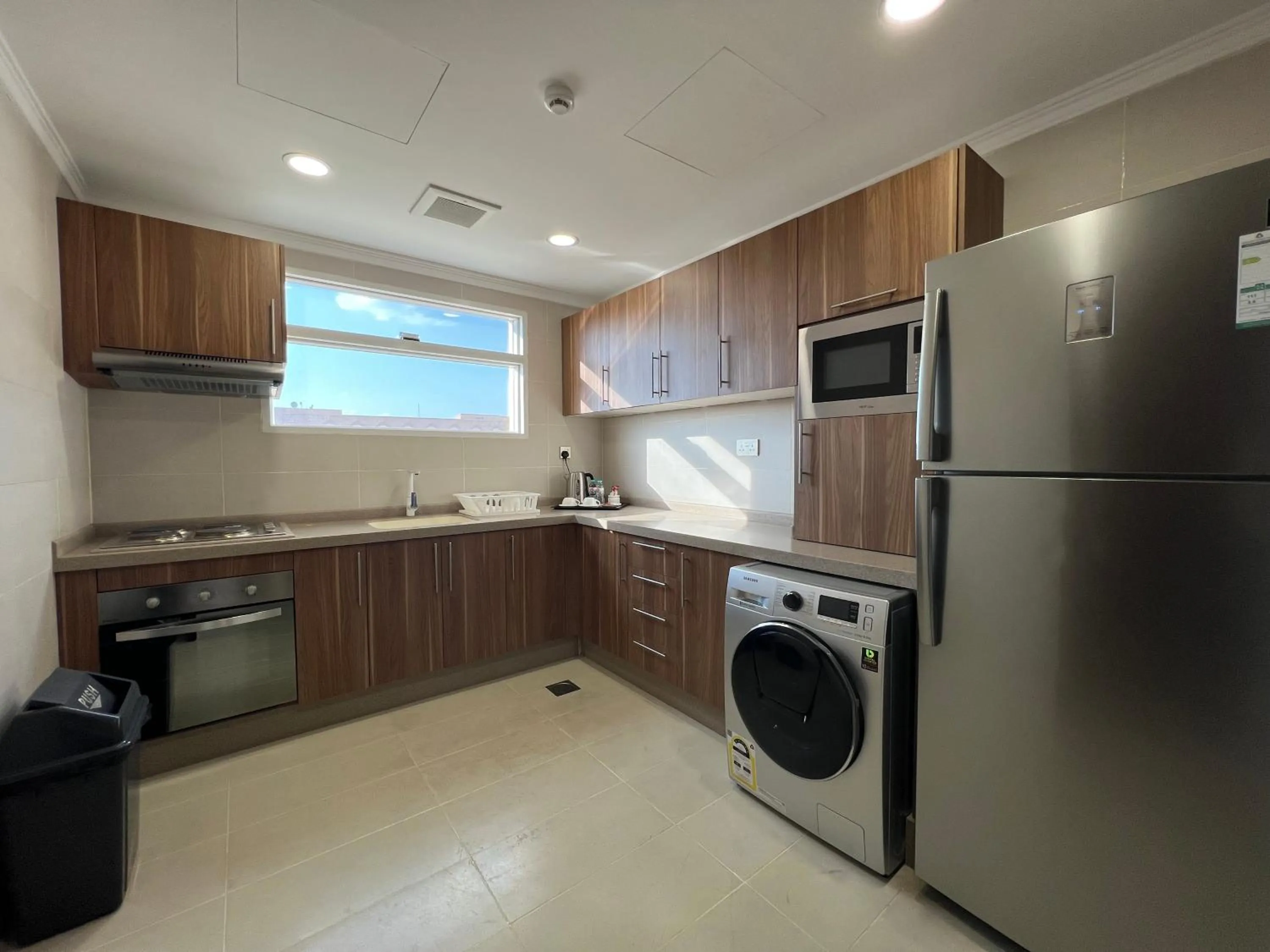 Kitchen or kitchenette in Remaj Hotel