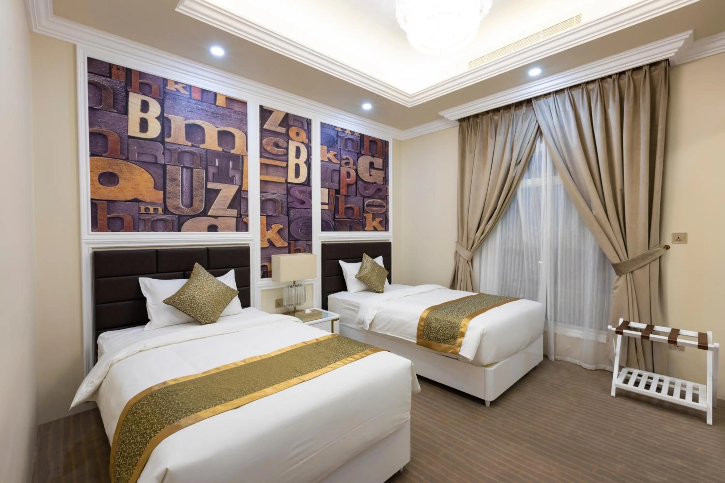 Bedroom, Bed in Remaj Hotel