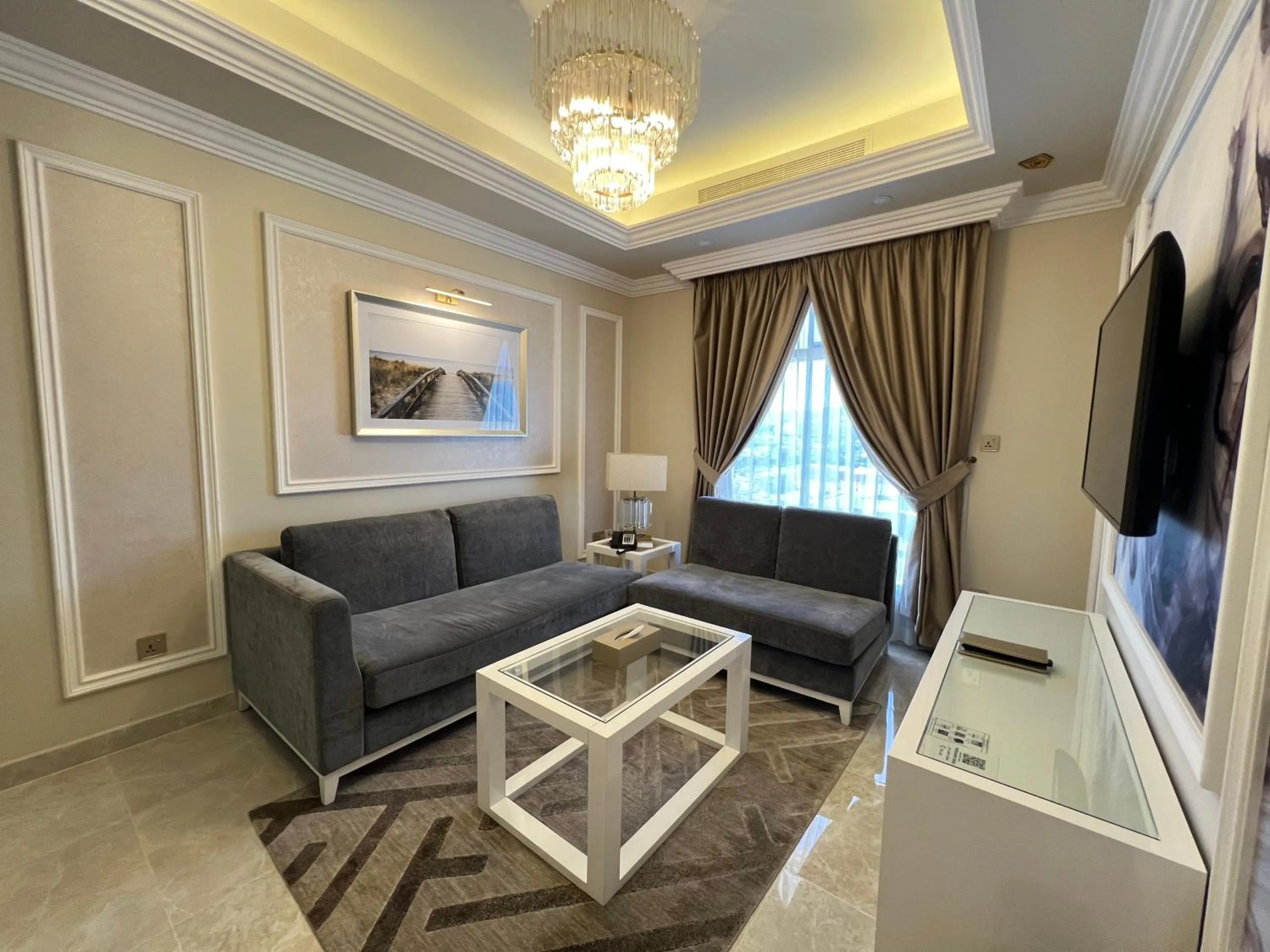 Living room in Remaj Hotel